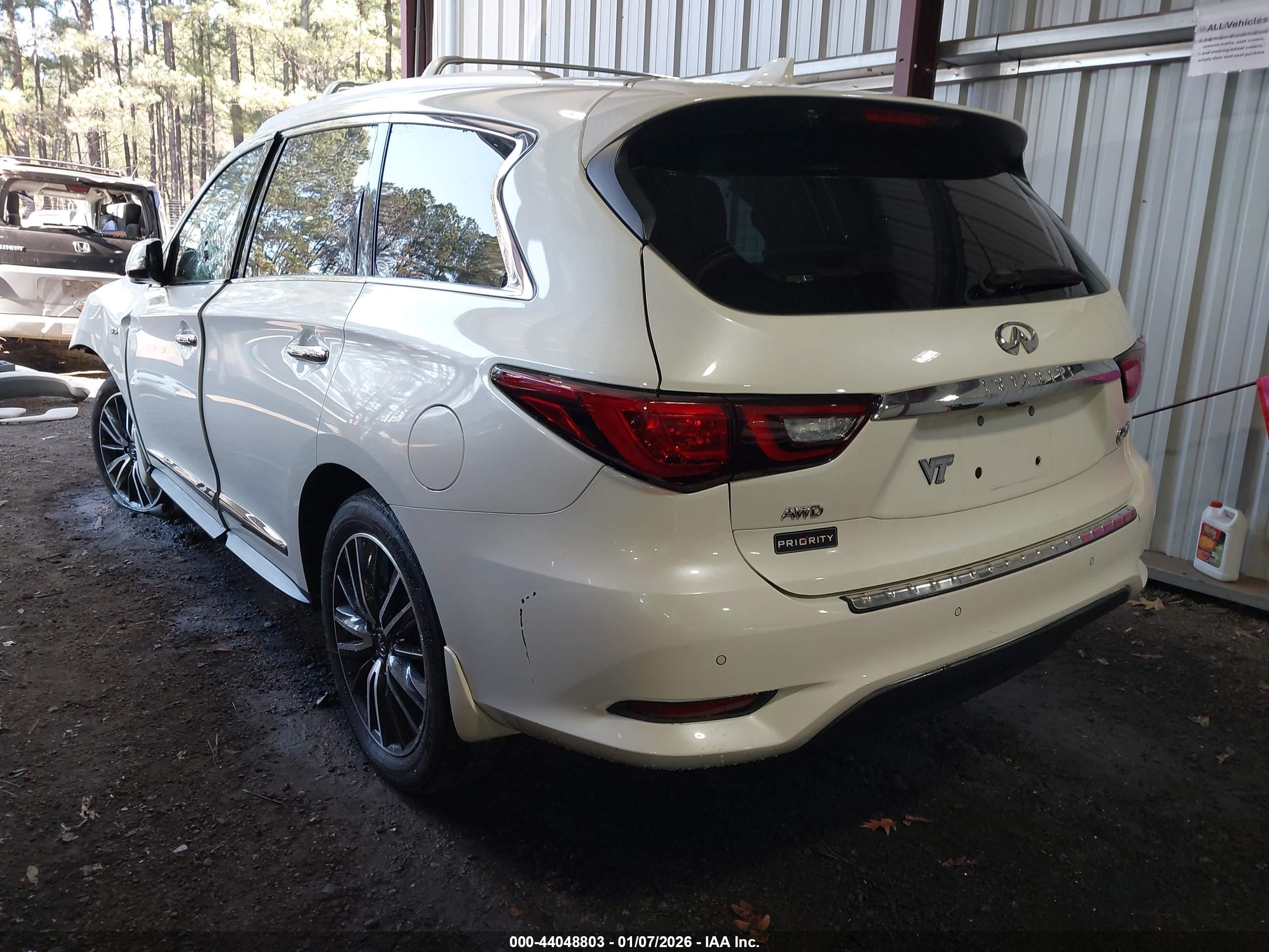 INFINITI QX60 image 3