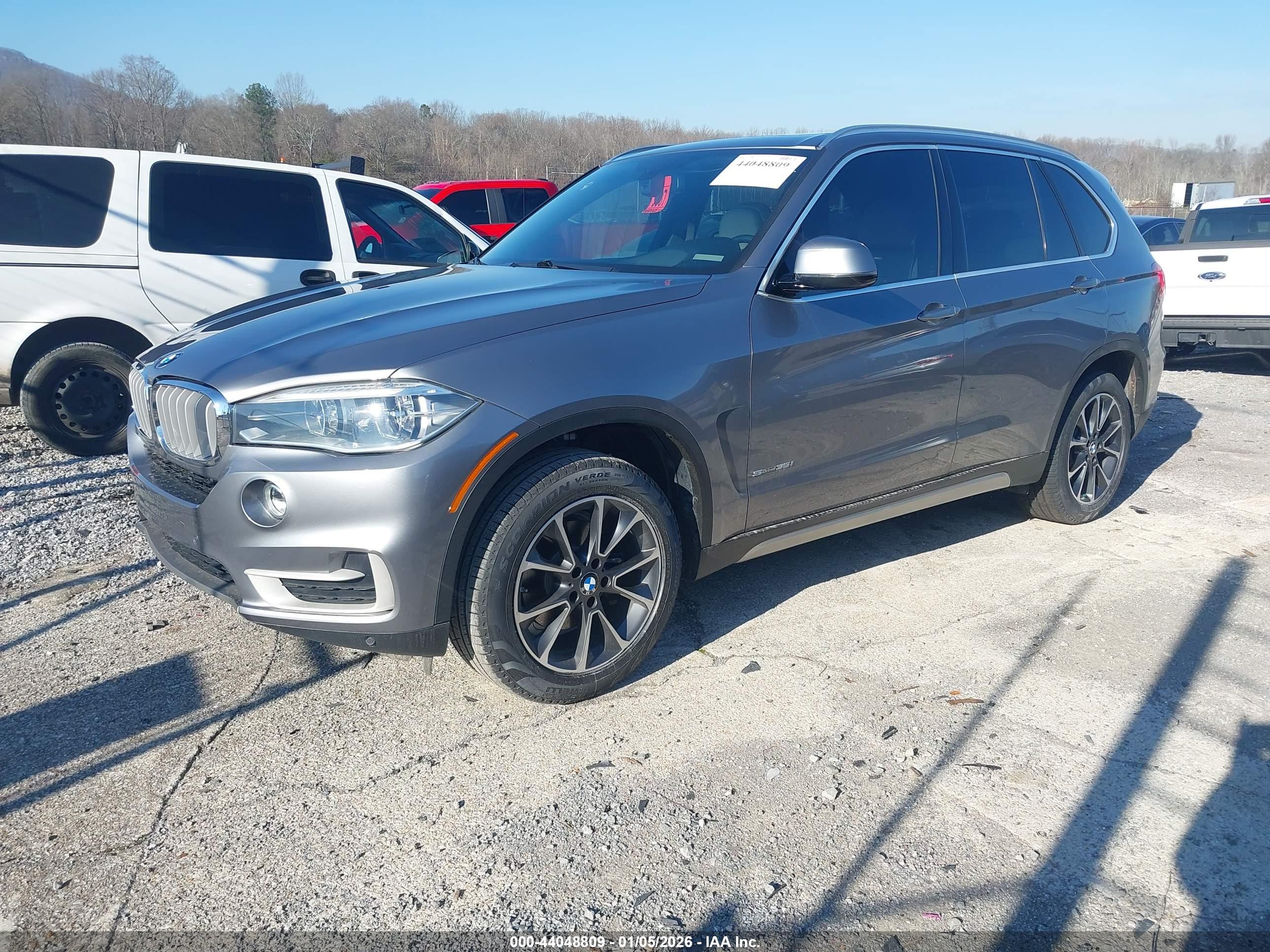 BMW X5 image 2