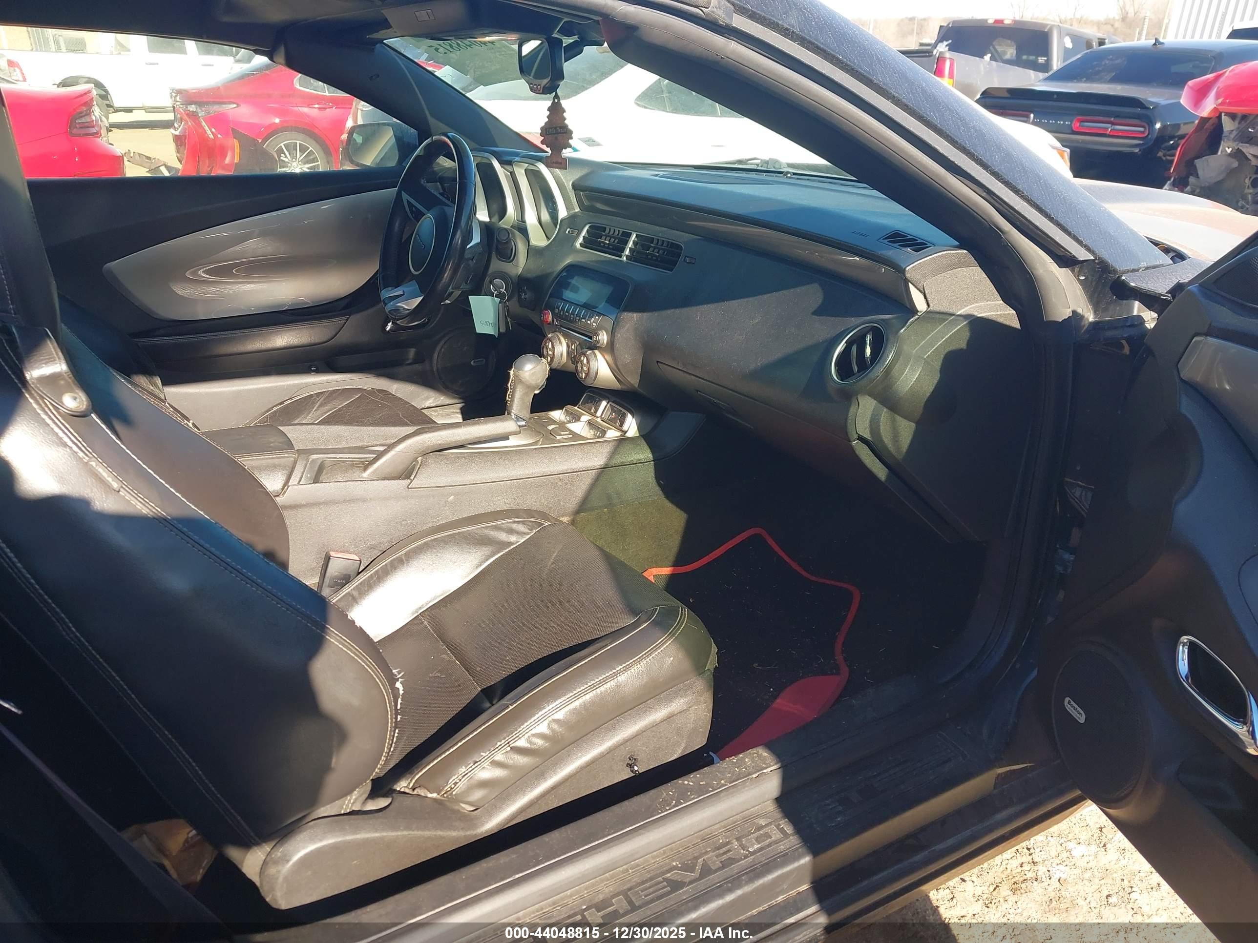 CHEVROLET CAMARO image 5