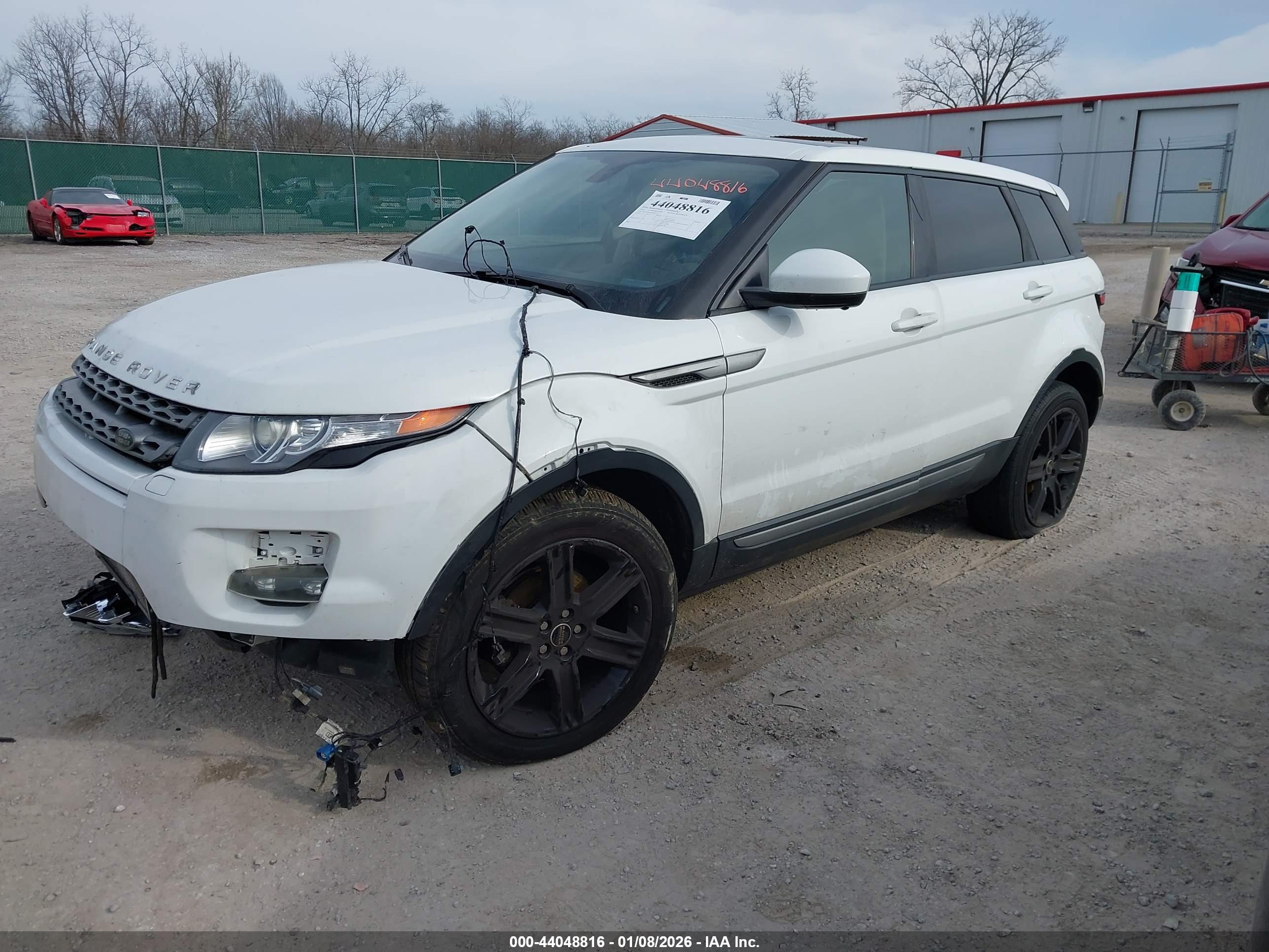 LAND ROVER image 2