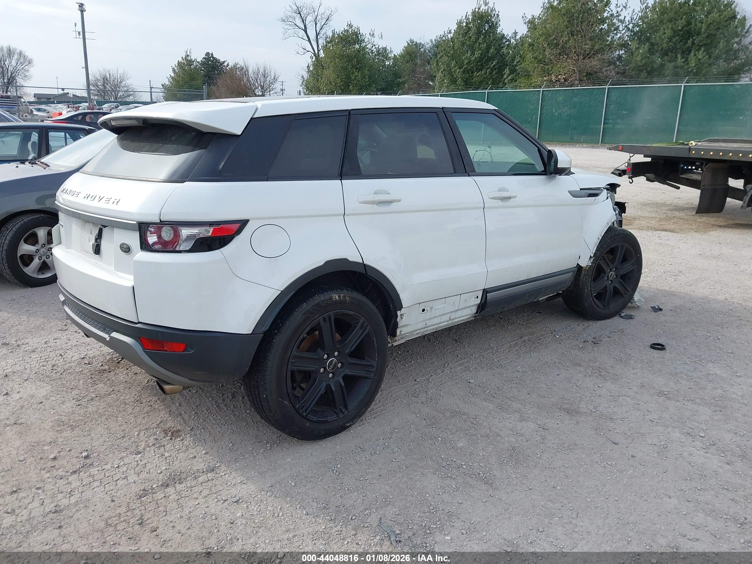 LAND ROVER image 4