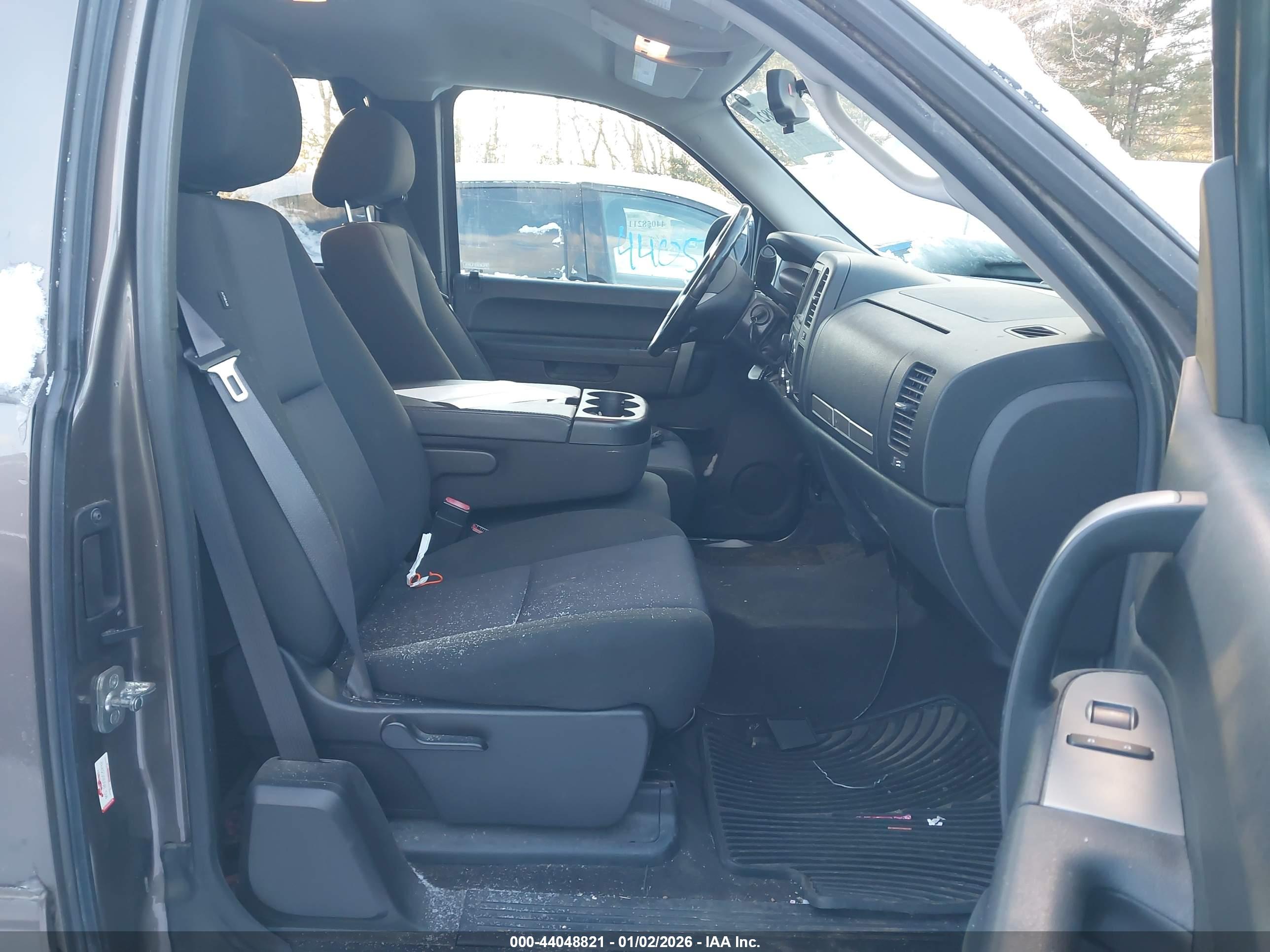 GMC SIERRA image 5