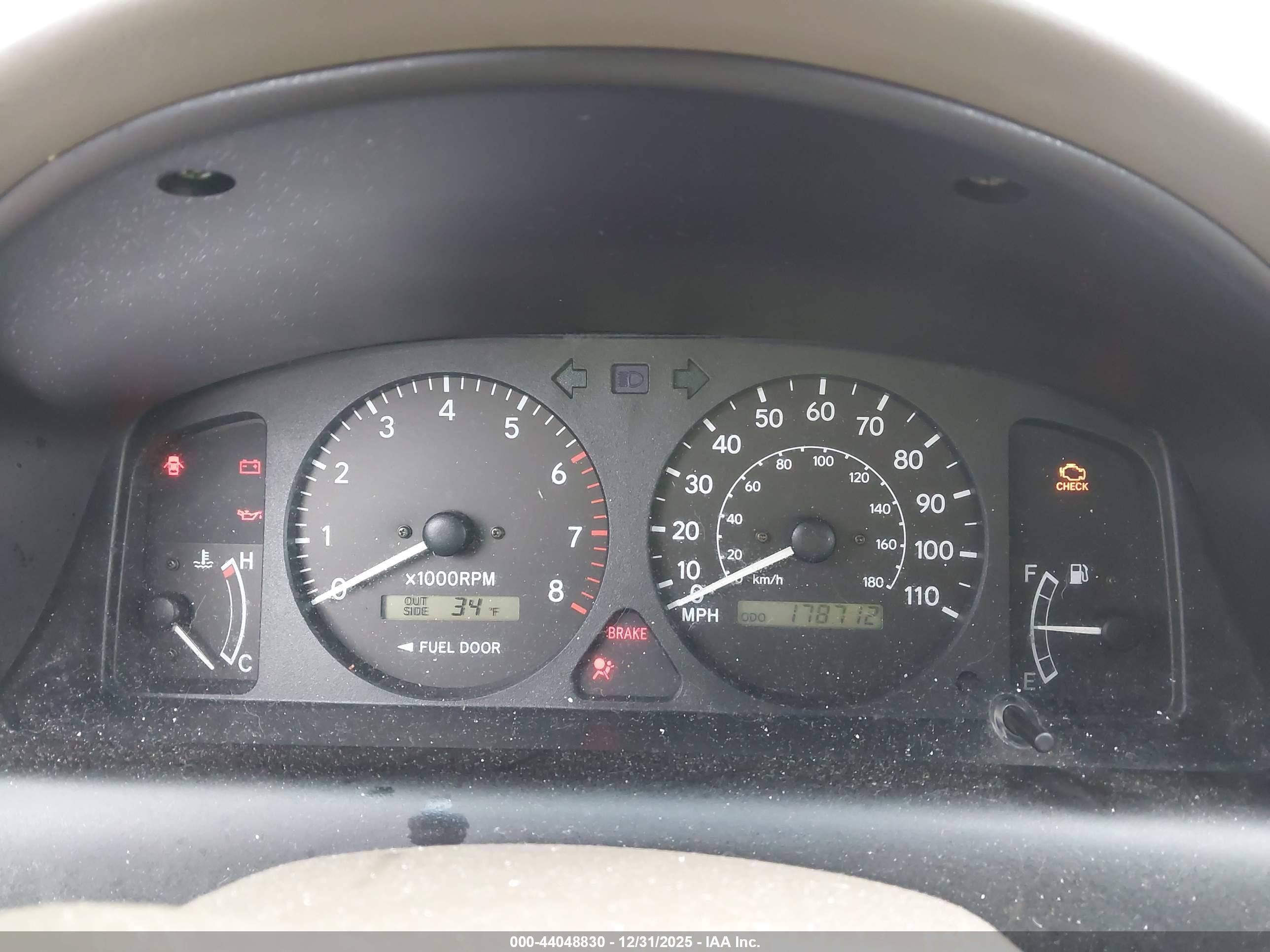 TOYOTA COROLLA image 7