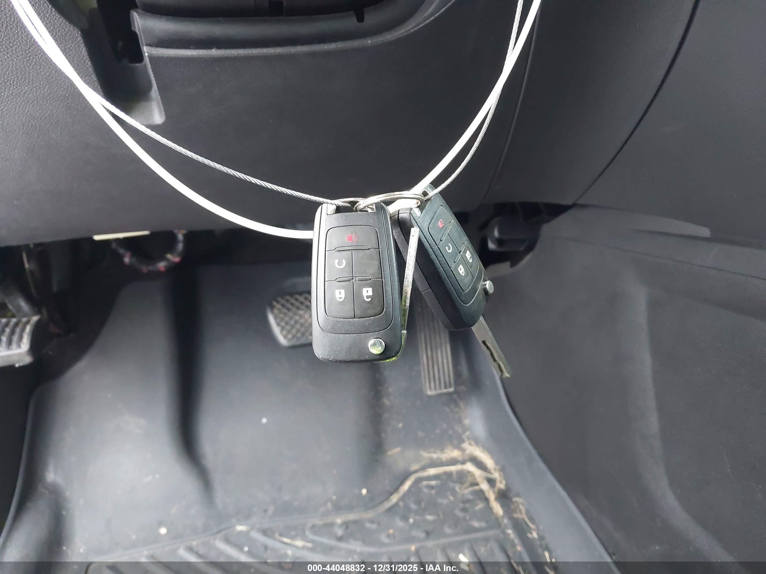 CHEVROLET EQUINOX image 11