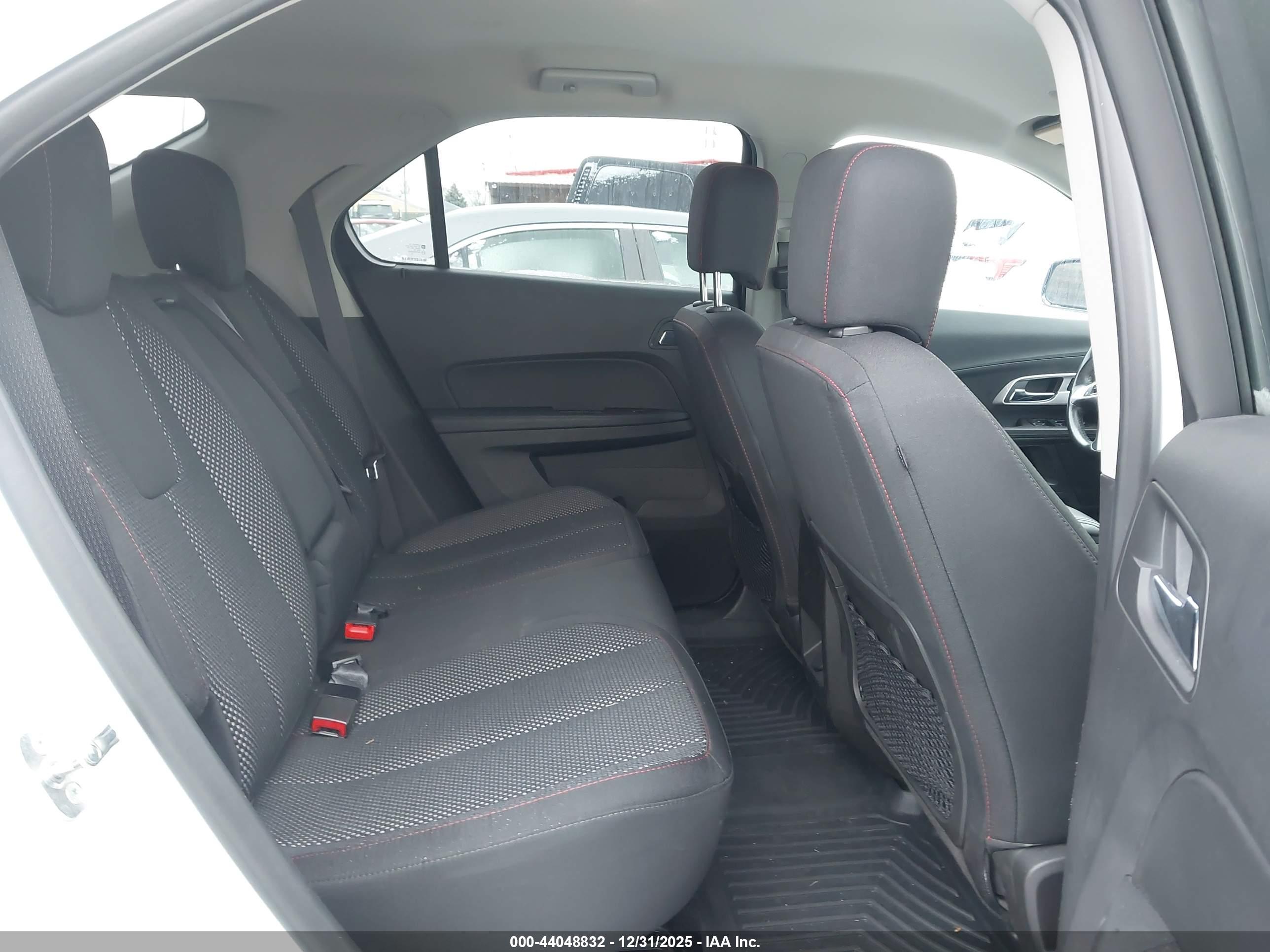 CHEVROLET EQUINOX image 8