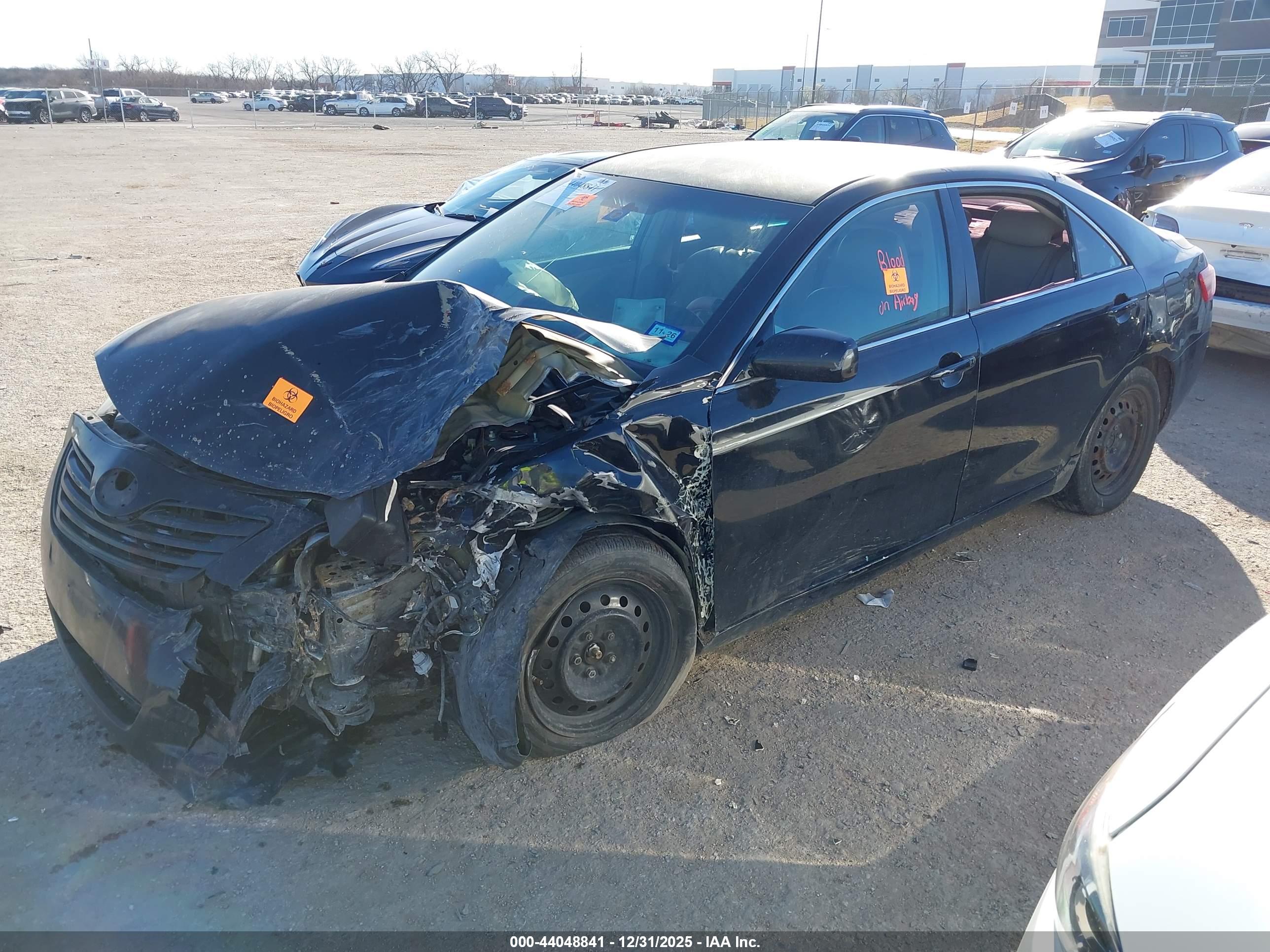 TOYOTA CAMRY image 2