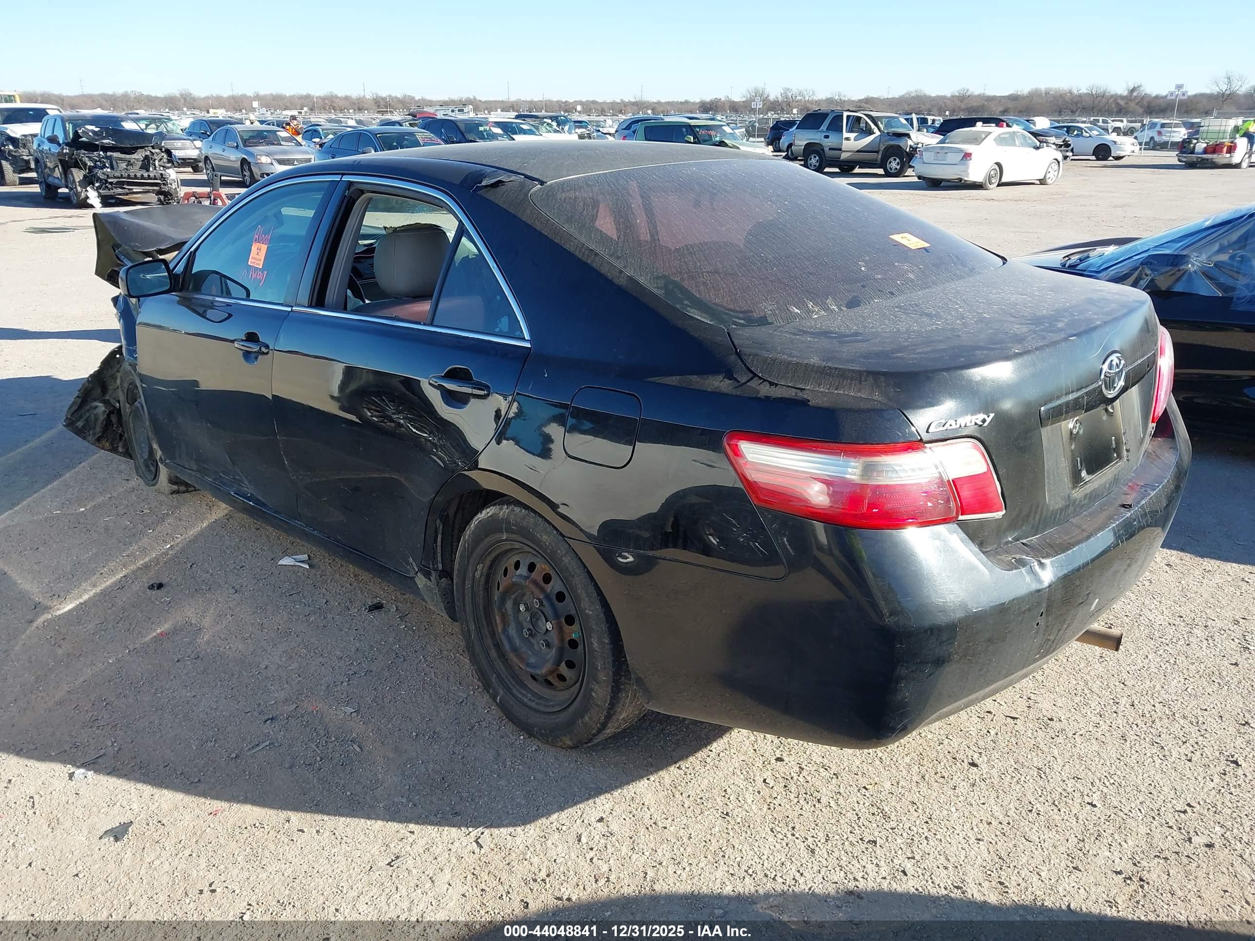 TOYOTA CAMRY image 3