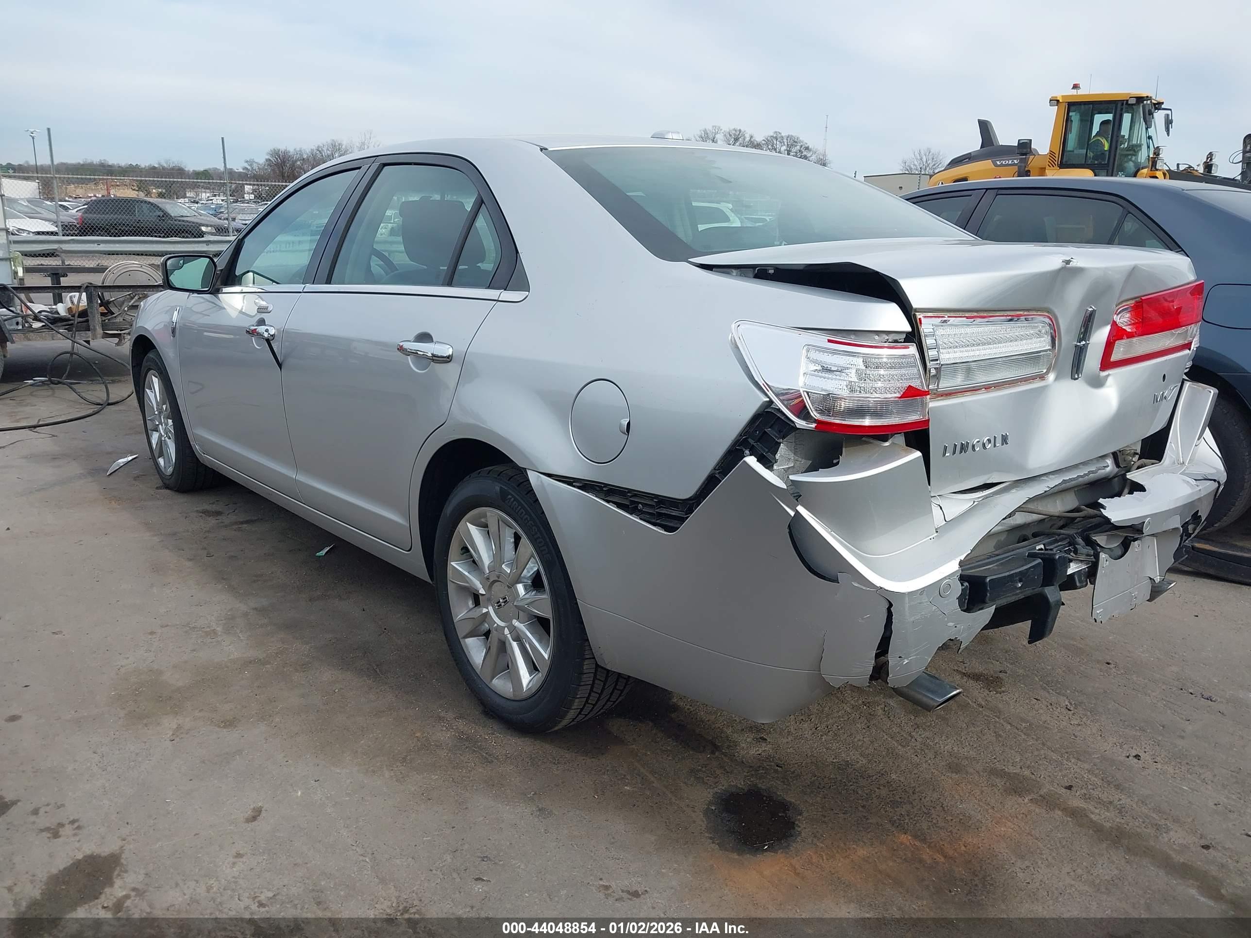 LINCOLN MKZ image 3