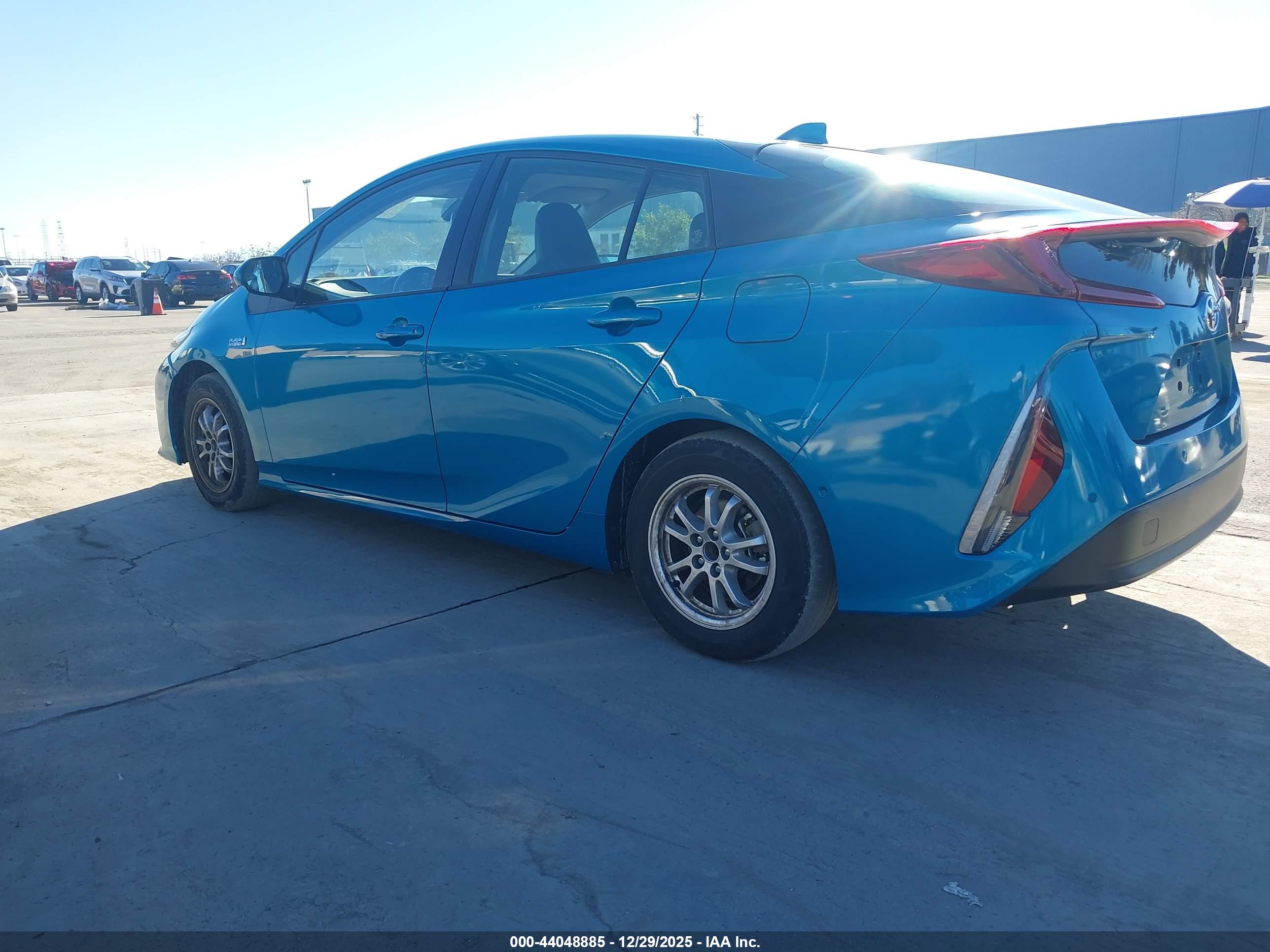 TOYOTA PRIUS image 3