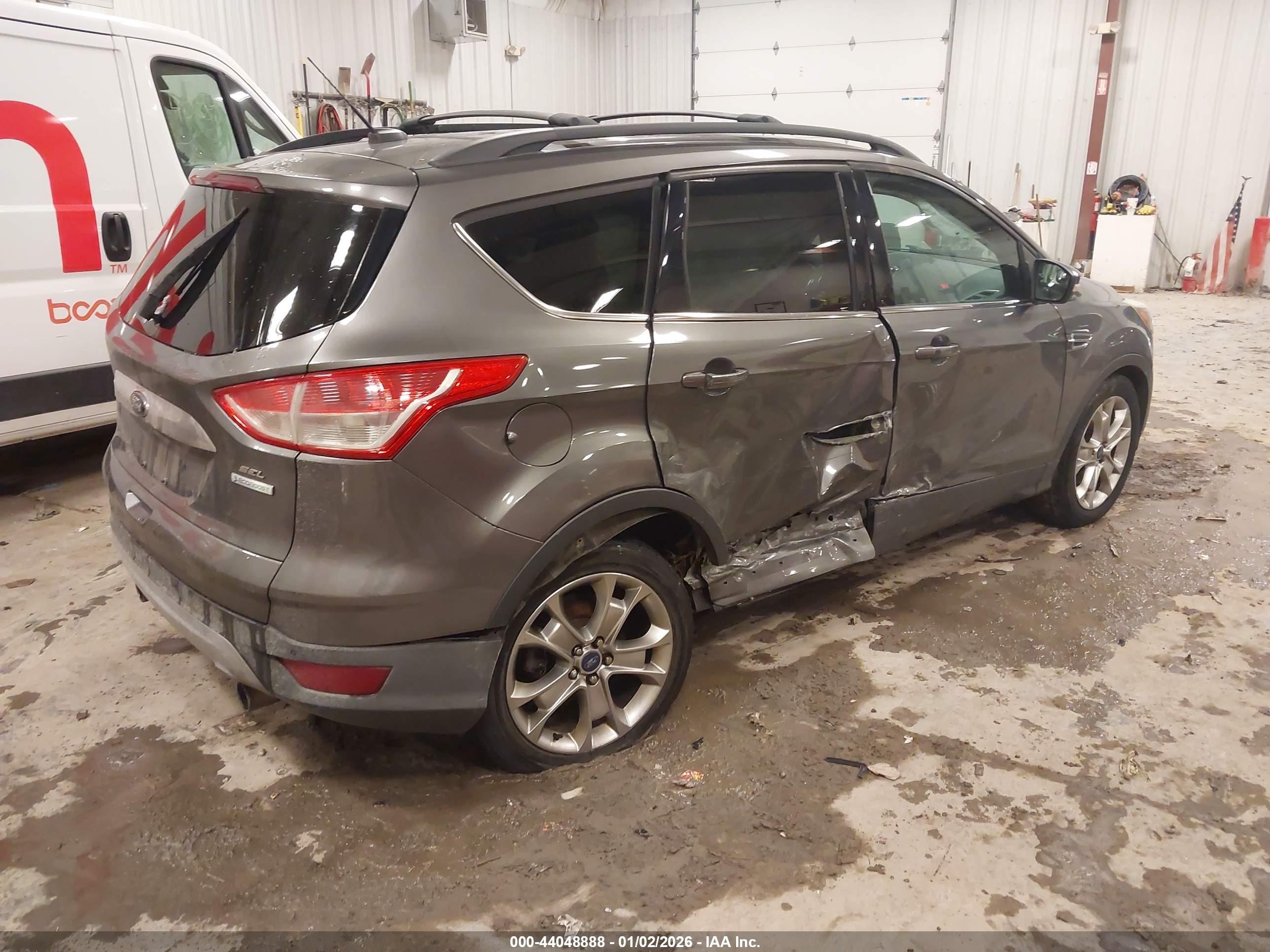 FORD ESCAPE image 4