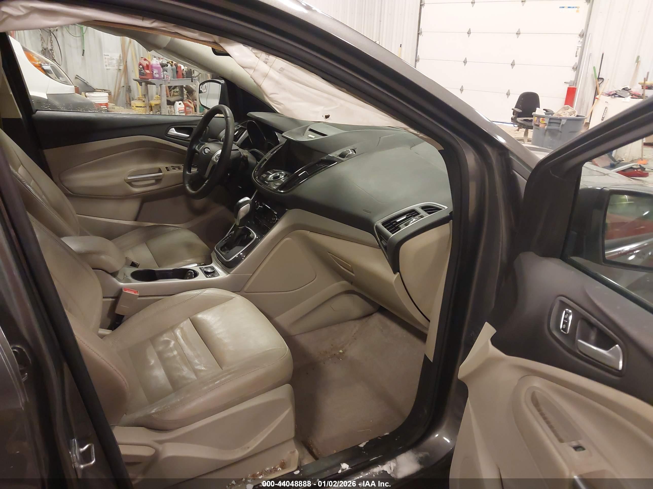 FORD ESCAPE image 5