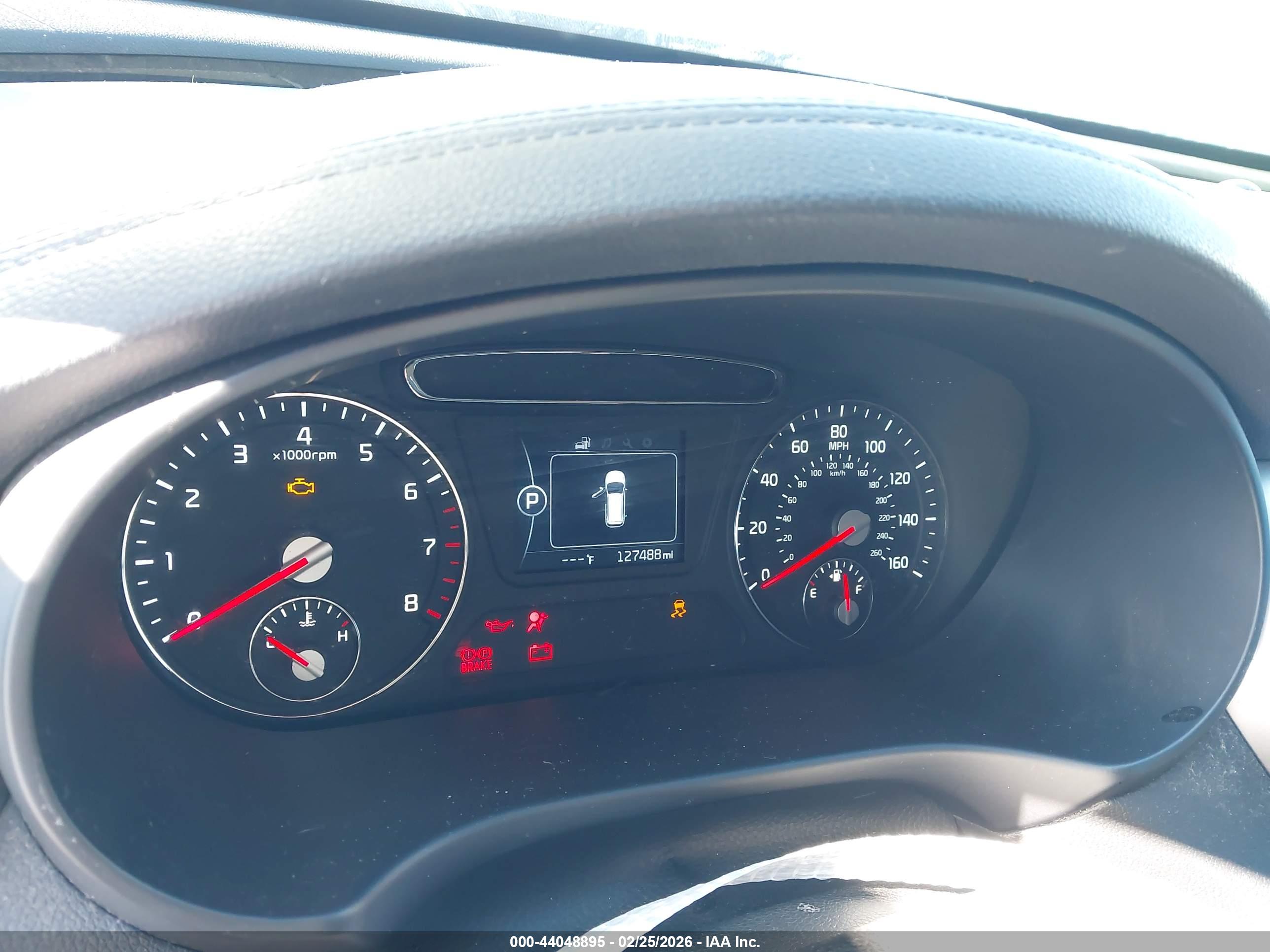 KIA SORENTO image 7