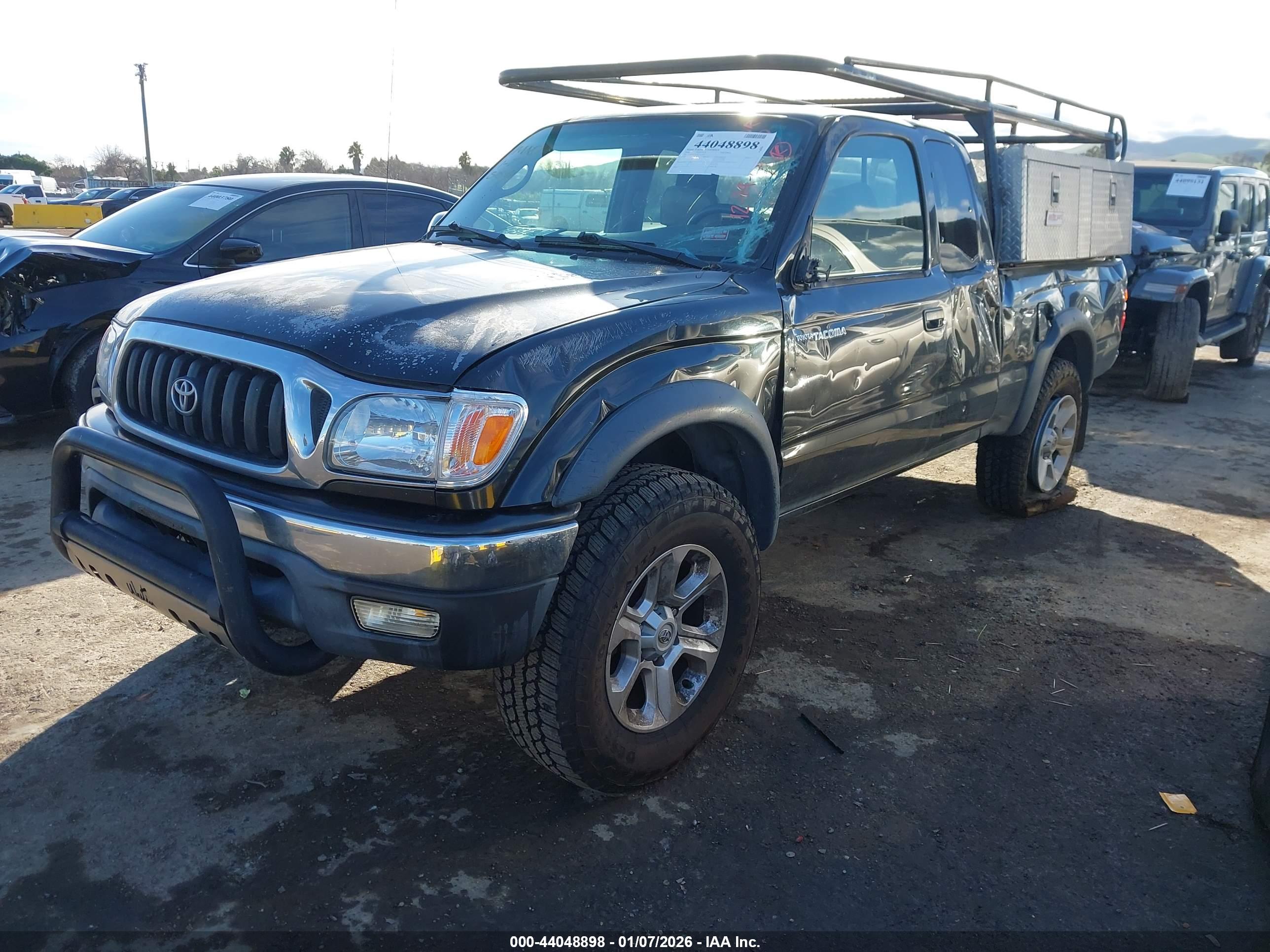 TOYOTA TACOMA image 2