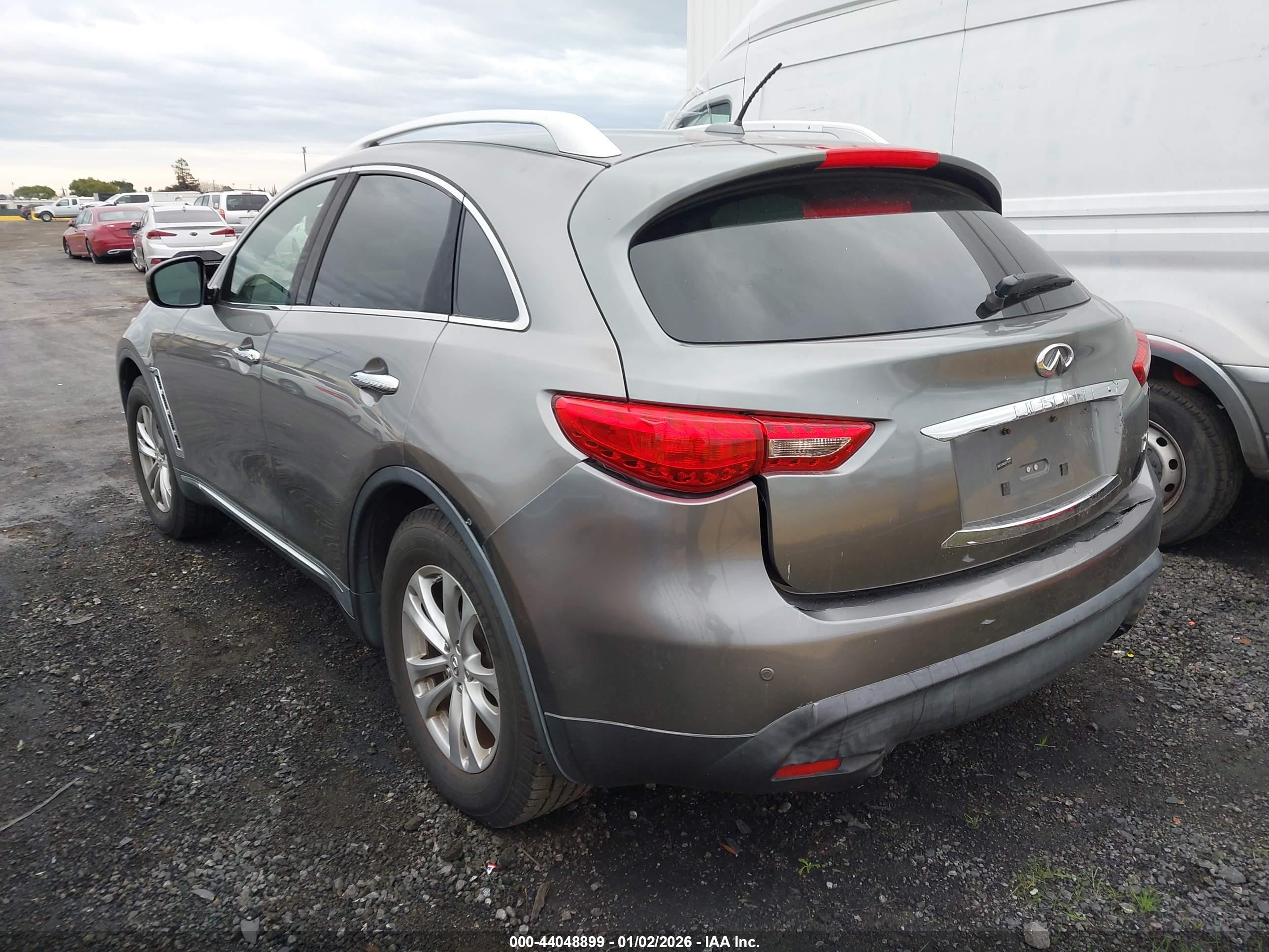 INFINITI FX37 image 3