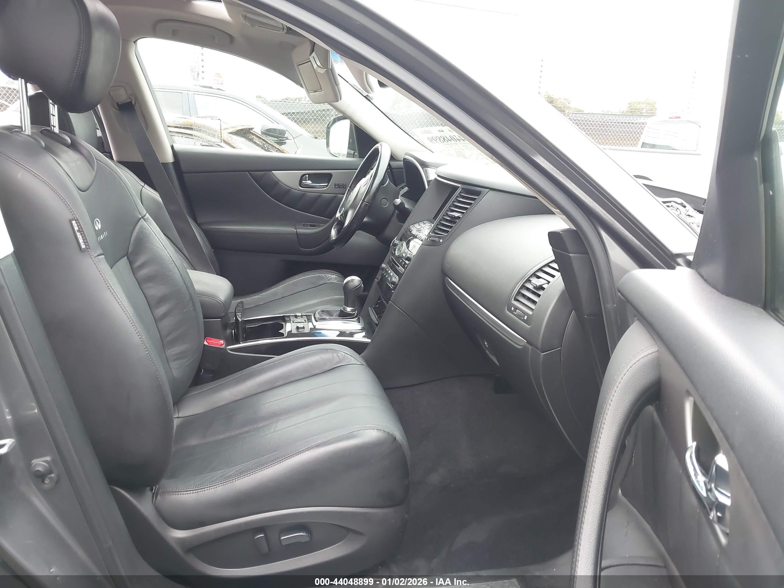 INFINITI FX37 image 5