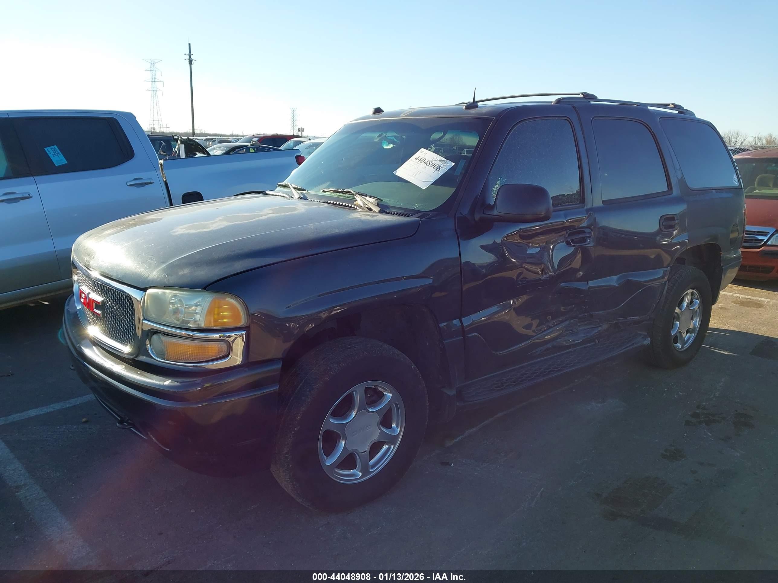 GMC YUKON image 2