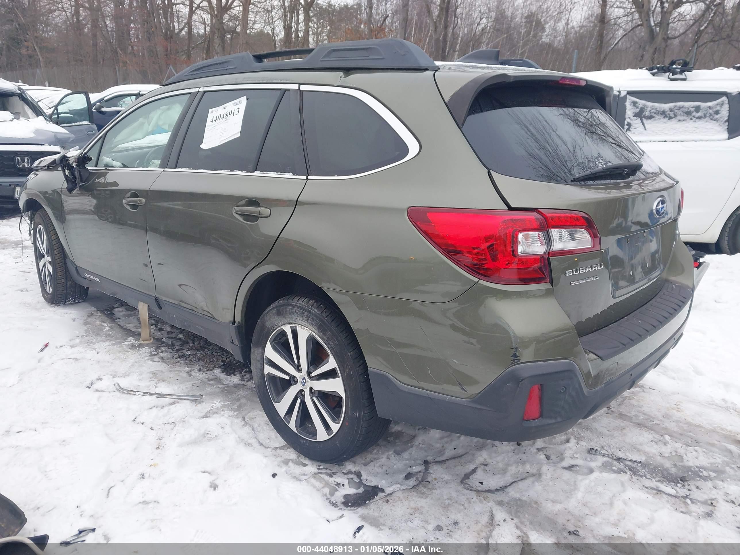 SUBARU OUTBACK image 3