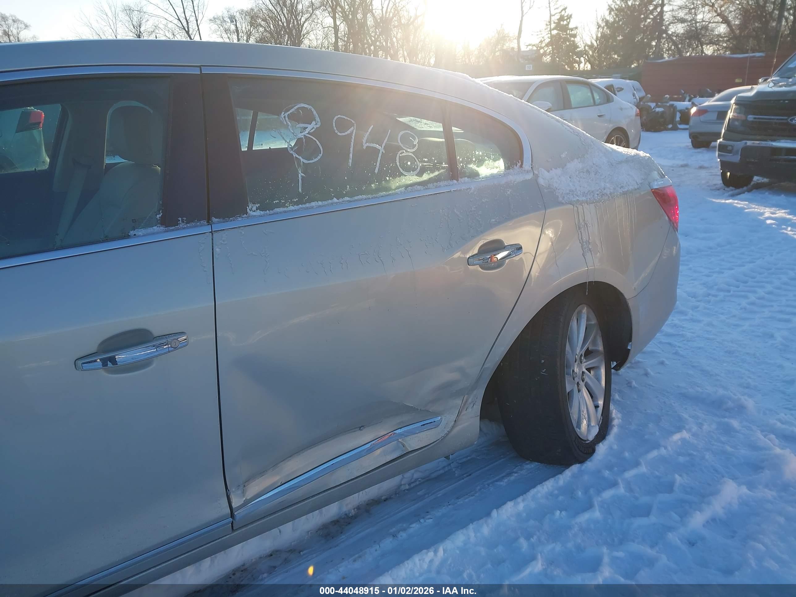 BUICK LACROSSE image 6