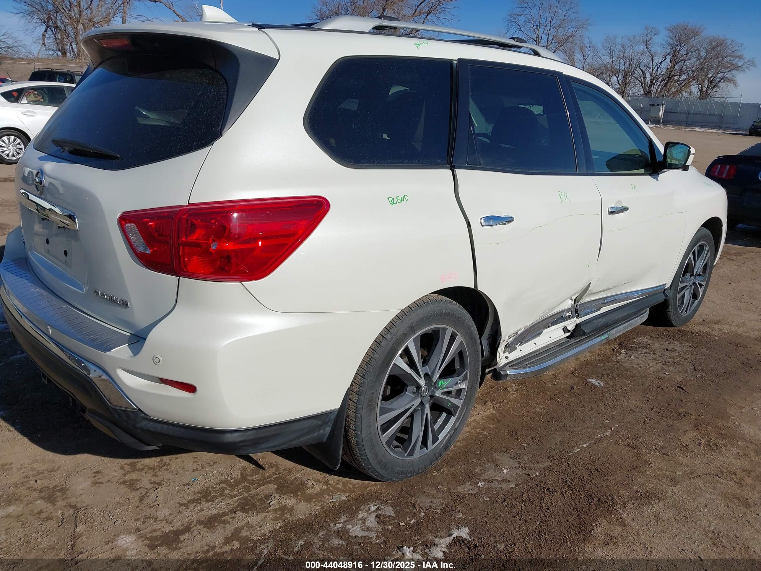 NISSAN PATHFINDER image 4