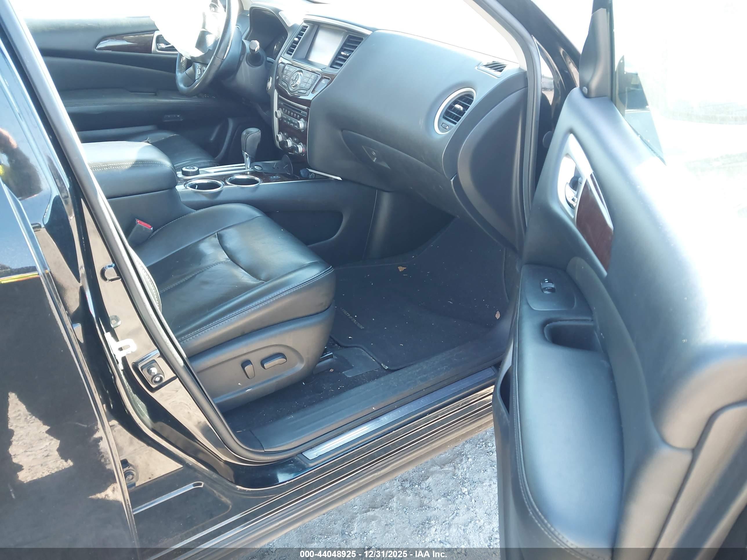 NISSAN PATHFINDER image 5