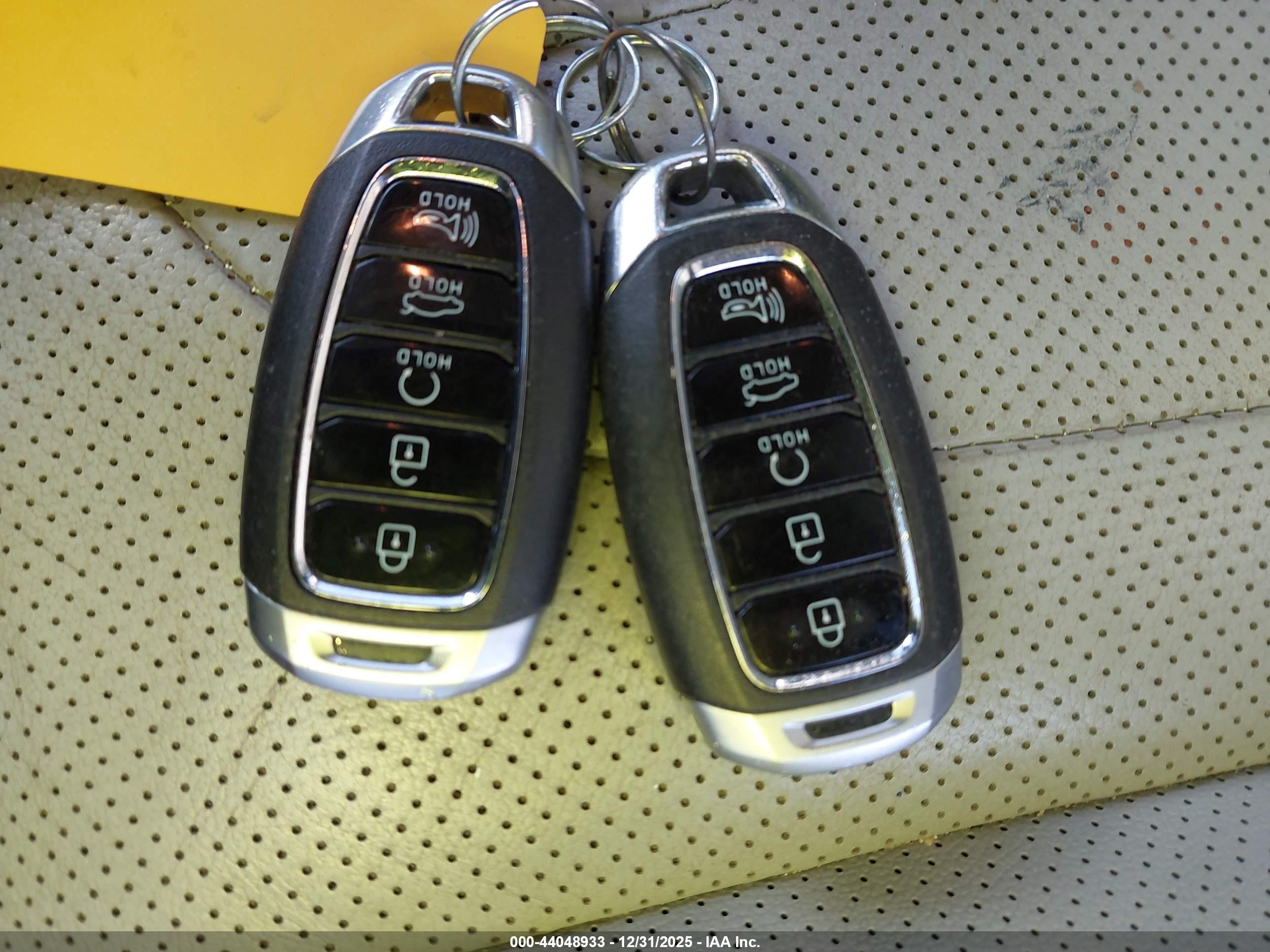 HYUNDAI ELANTRA image 11