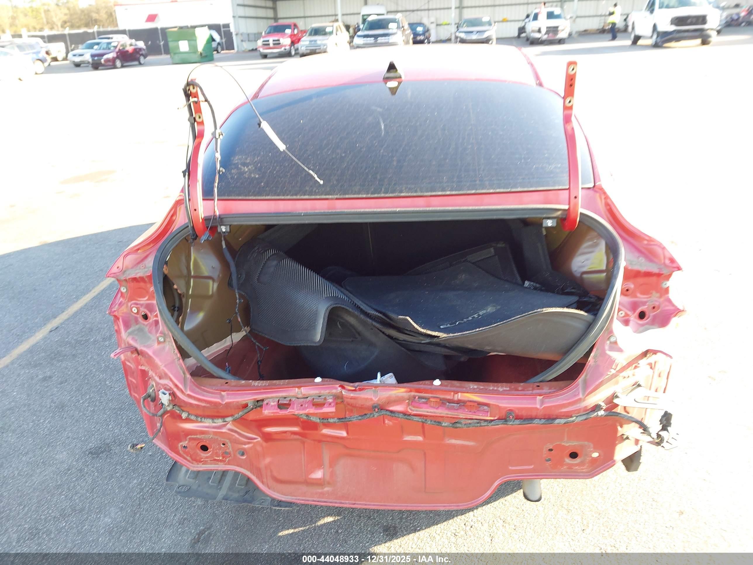 HYUNDAI ELANTRA image 6