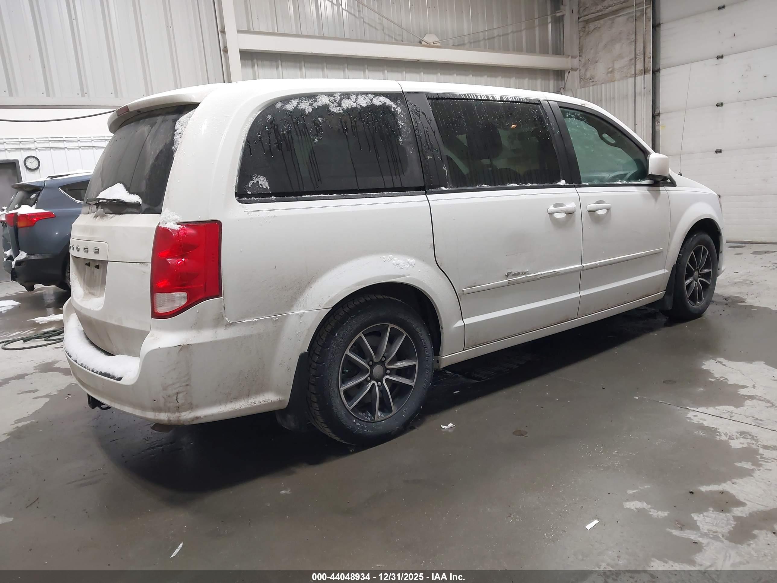 DODGE GRAND image 4
