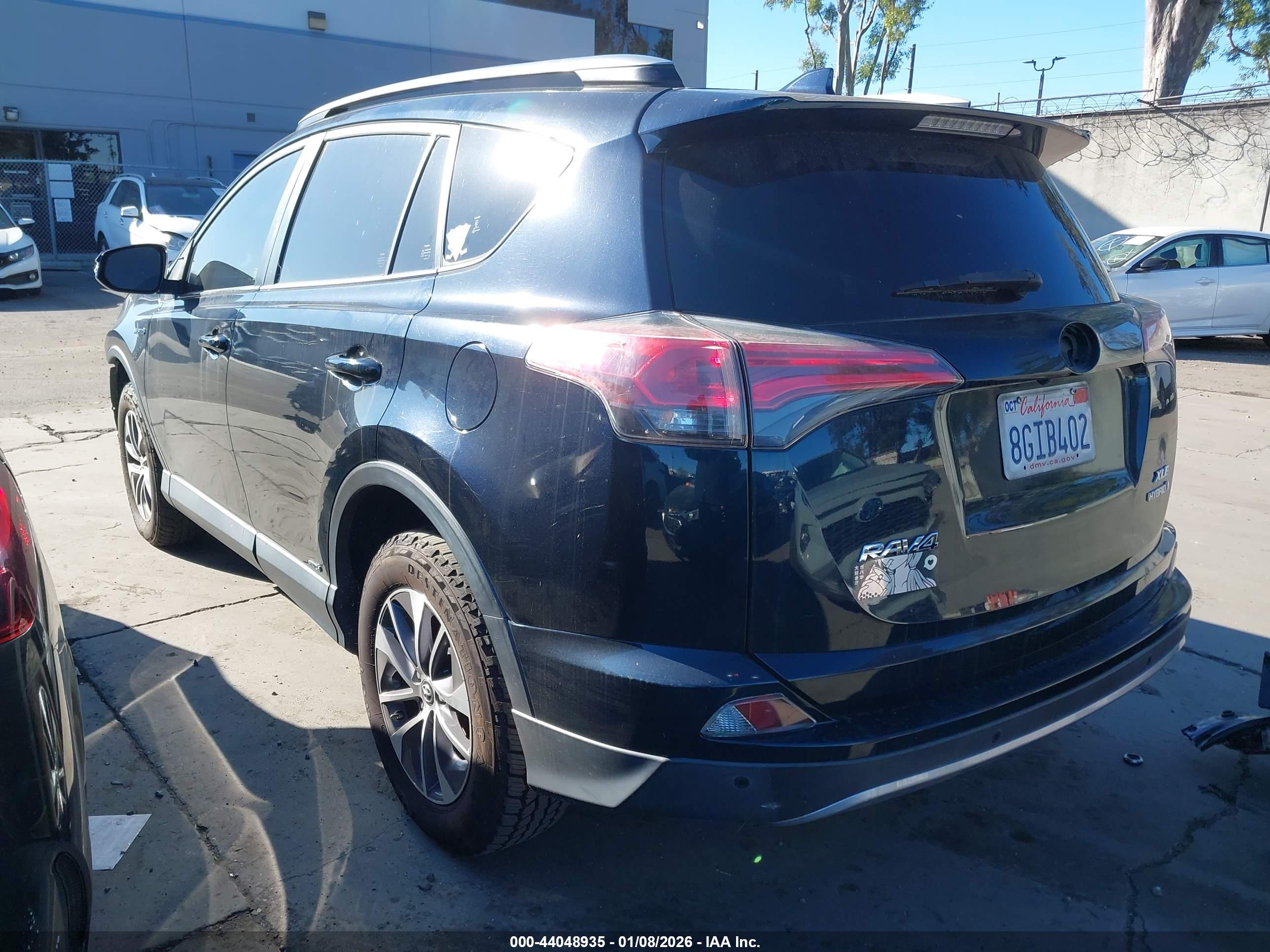 TOYOTA RAV4 image 3