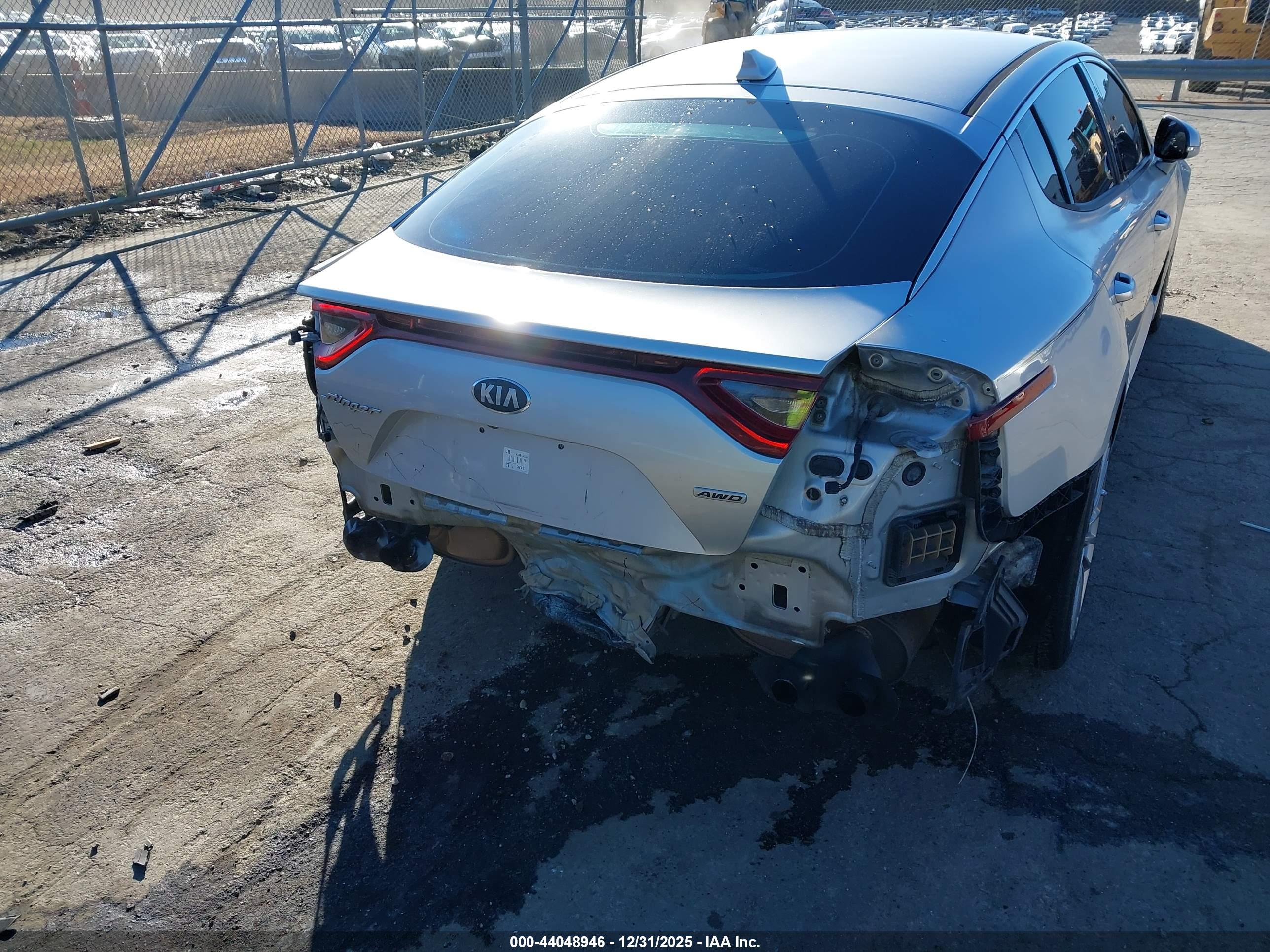 KIA STINGER image 6
