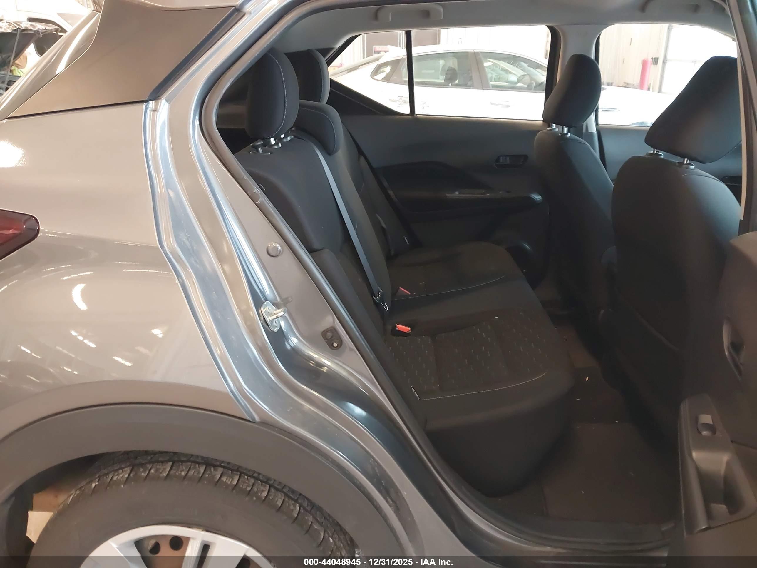 NISSAN KICKS image 8