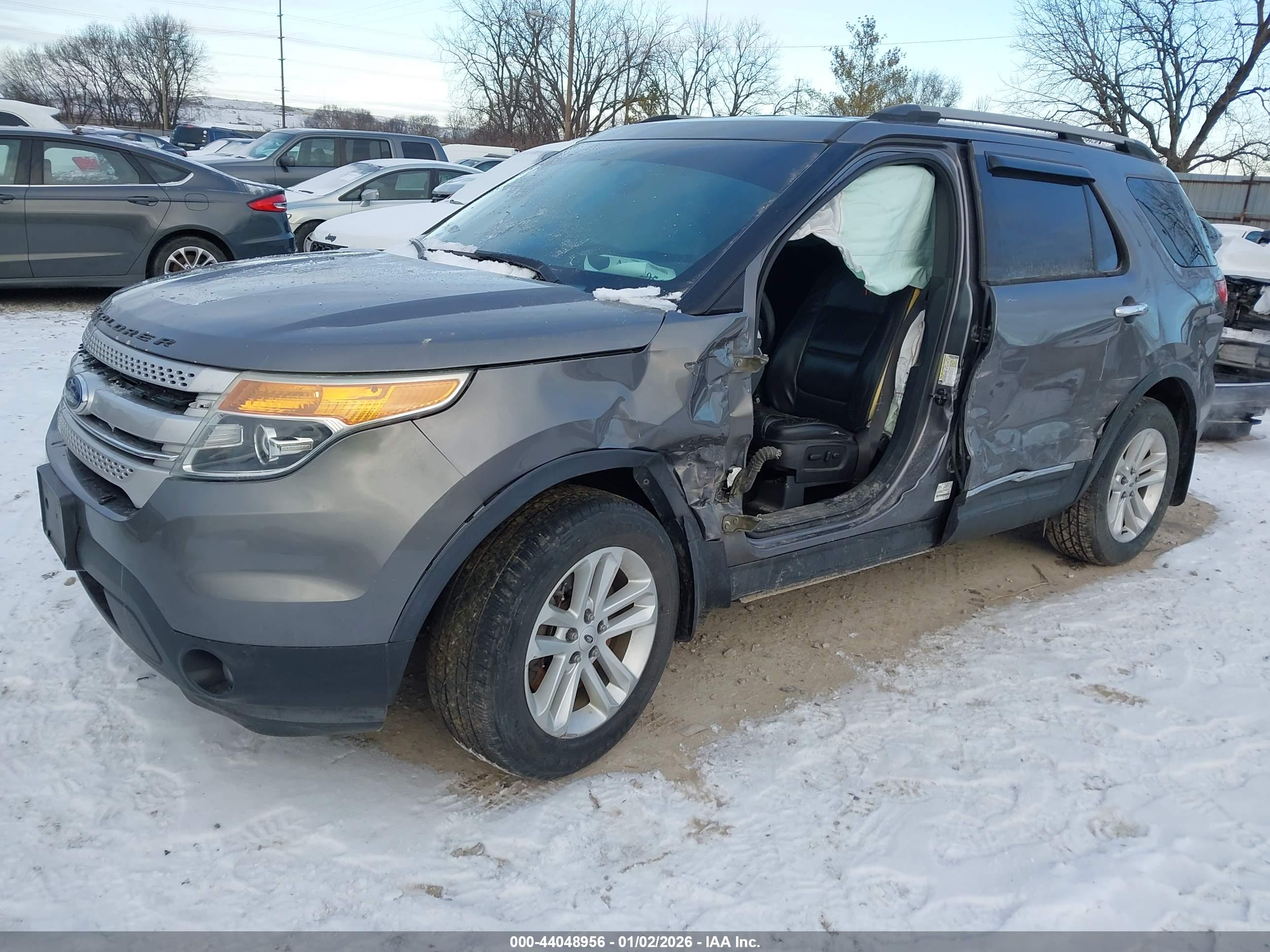 FORD EXPLORER image 2