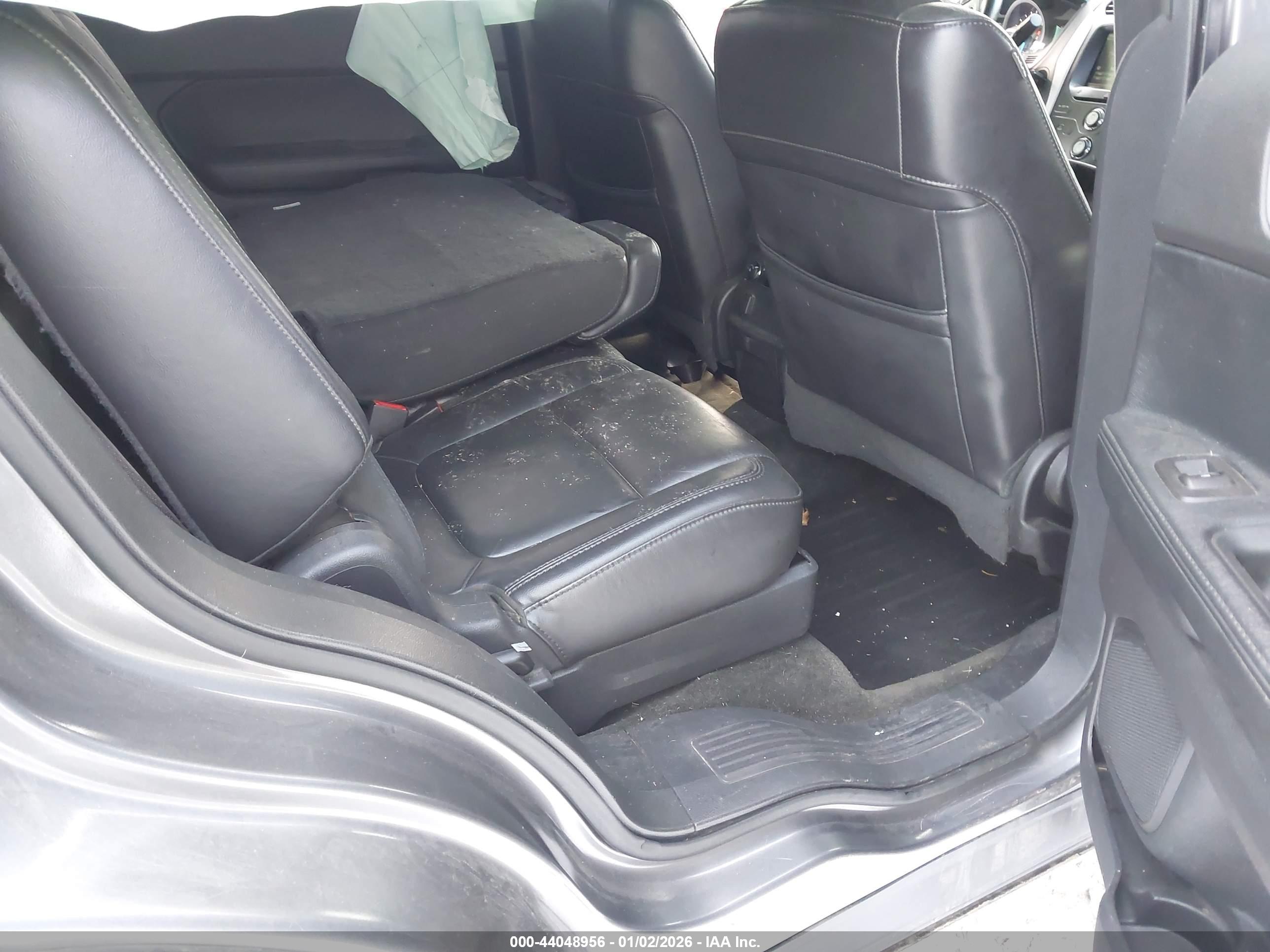 FORD EXPLORER image 8