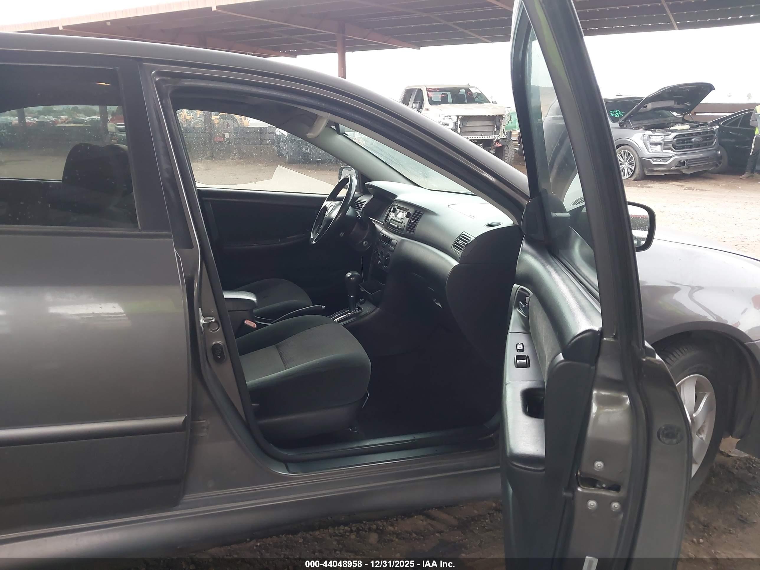 TOYOTA COROLLA image 5