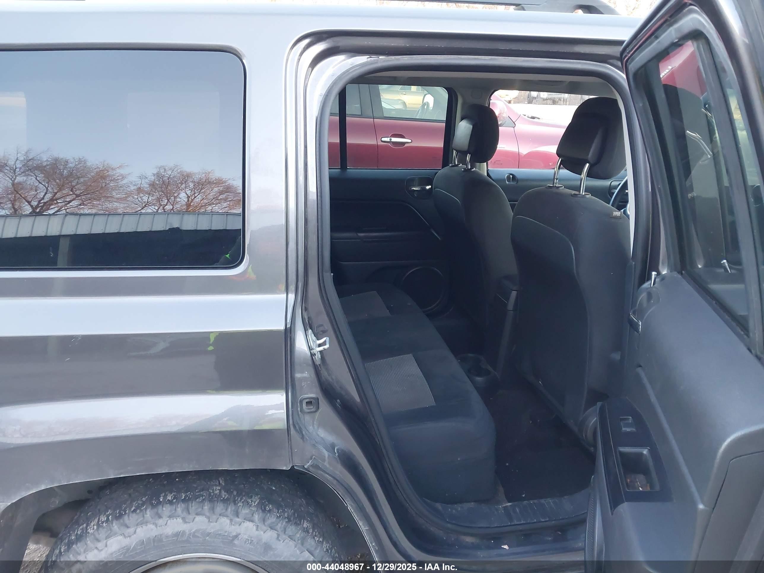 JEEP PATRIOT image 8