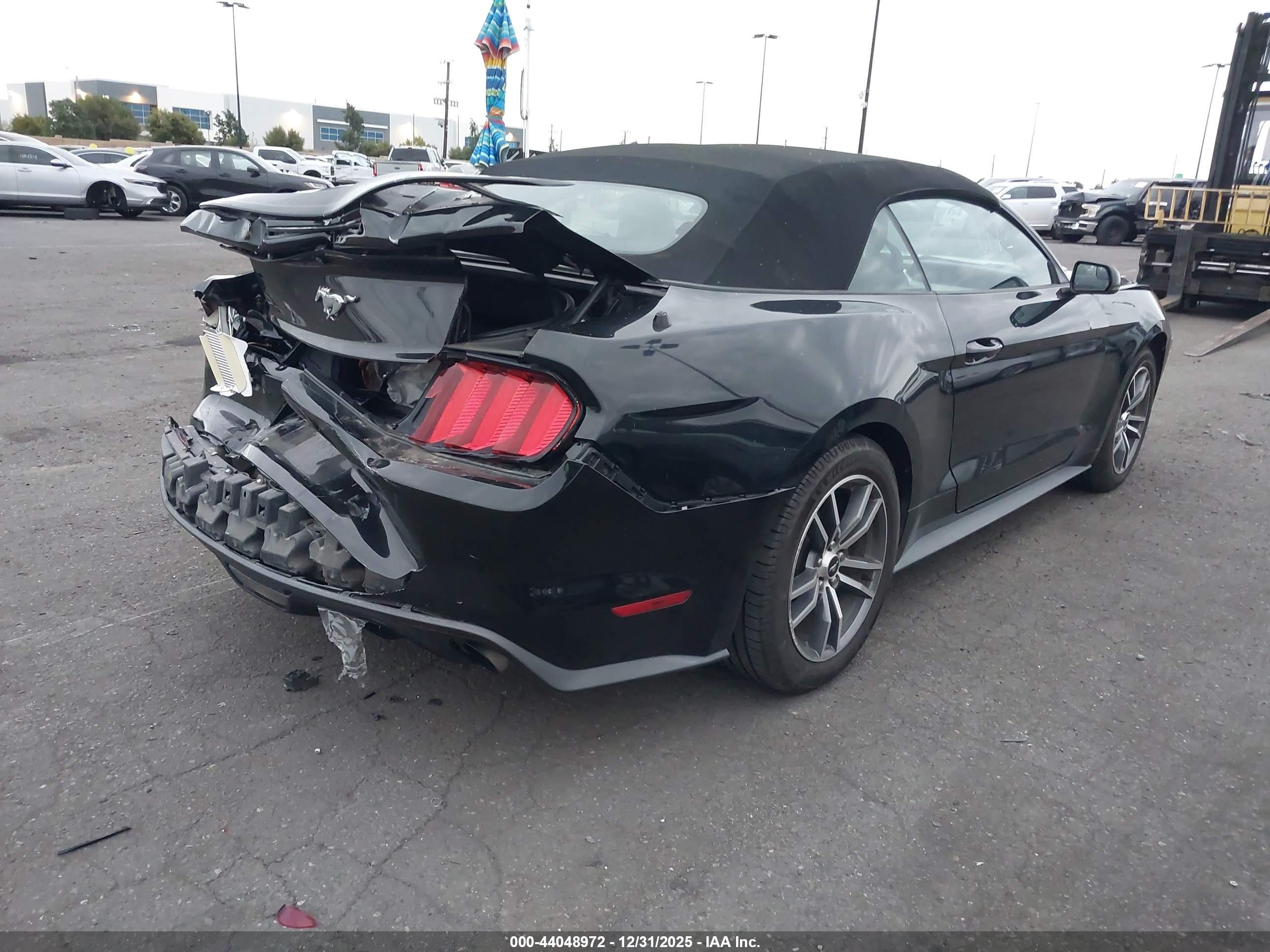 FORD MUSTANG image 4