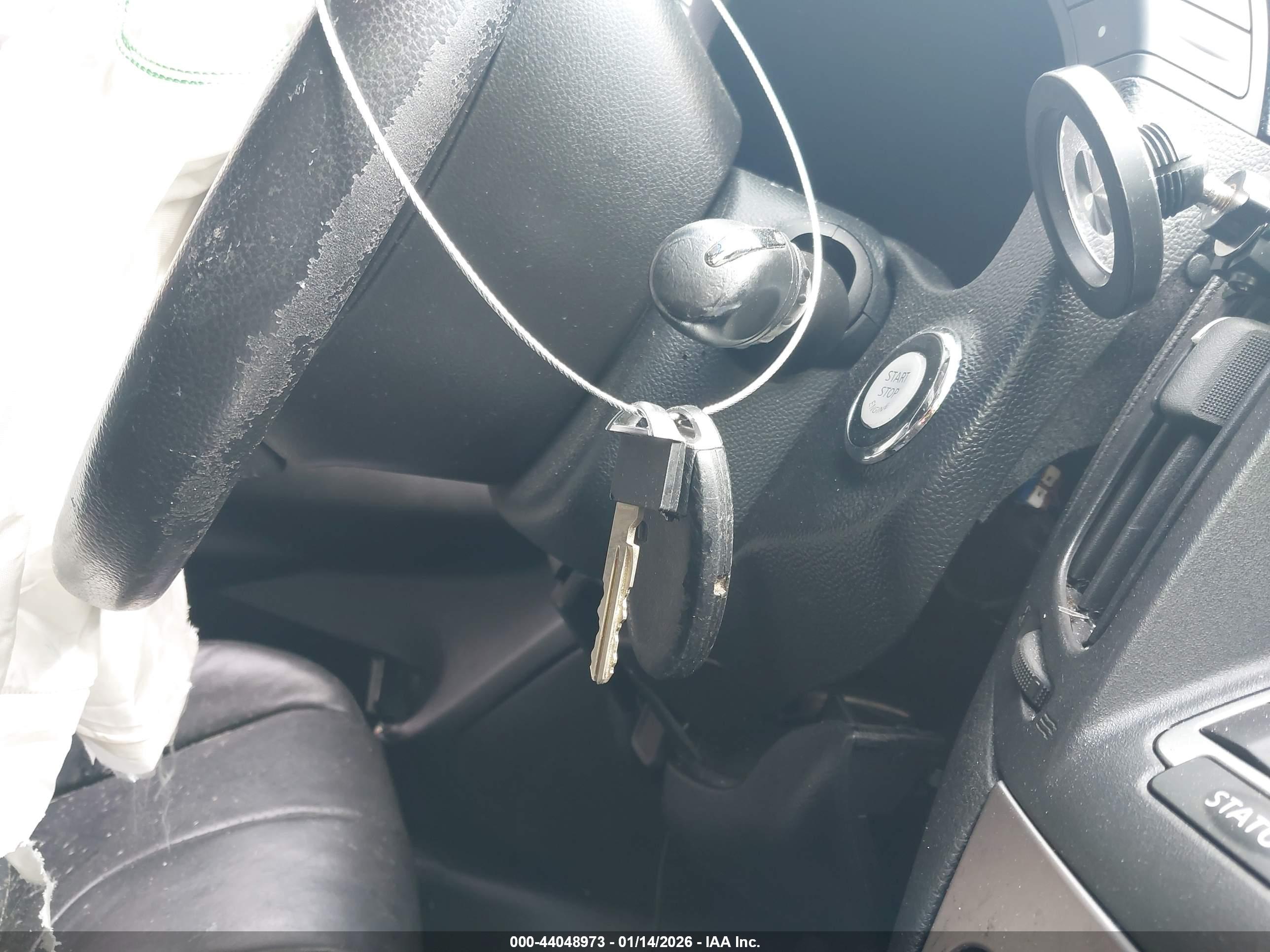 INFINITI Q40 image 11