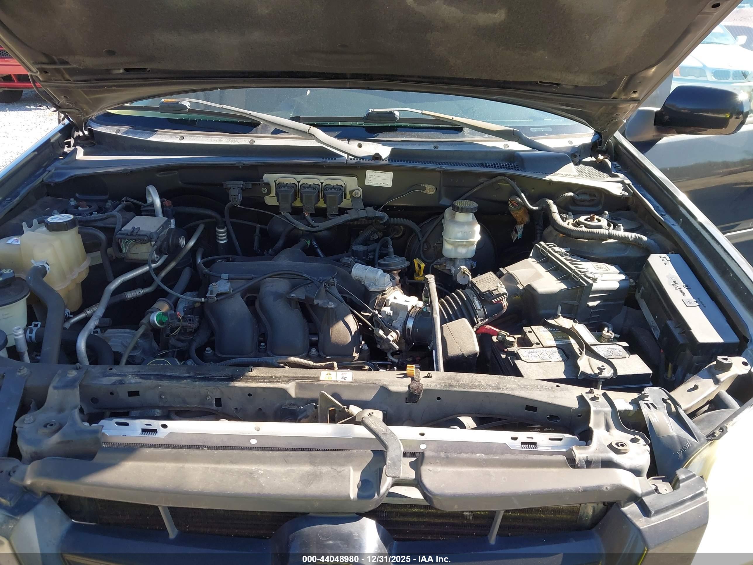 MAZDA TRIBUTE image 10