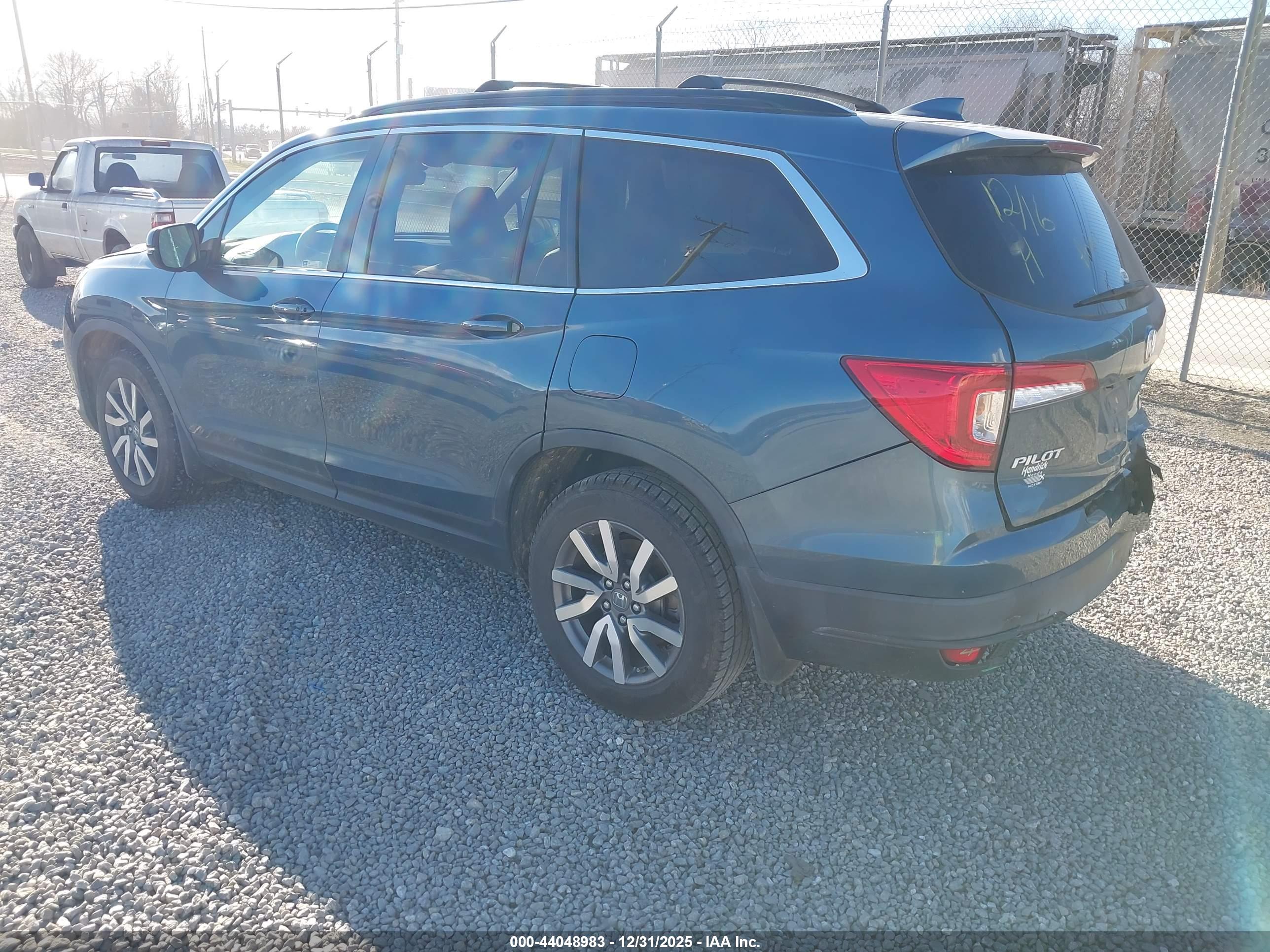 HONDA PILOT image 3