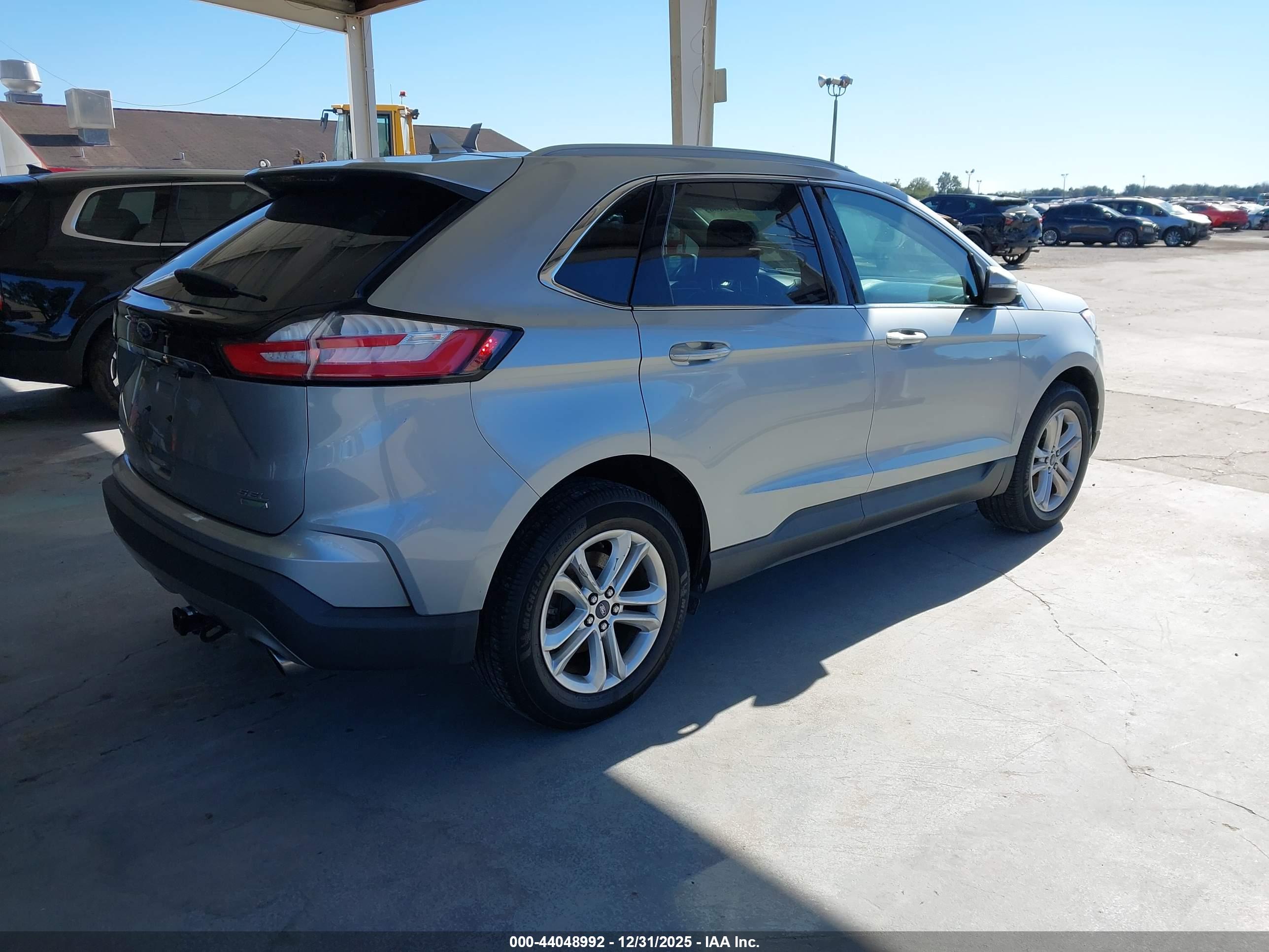 FORD EDGE image 4