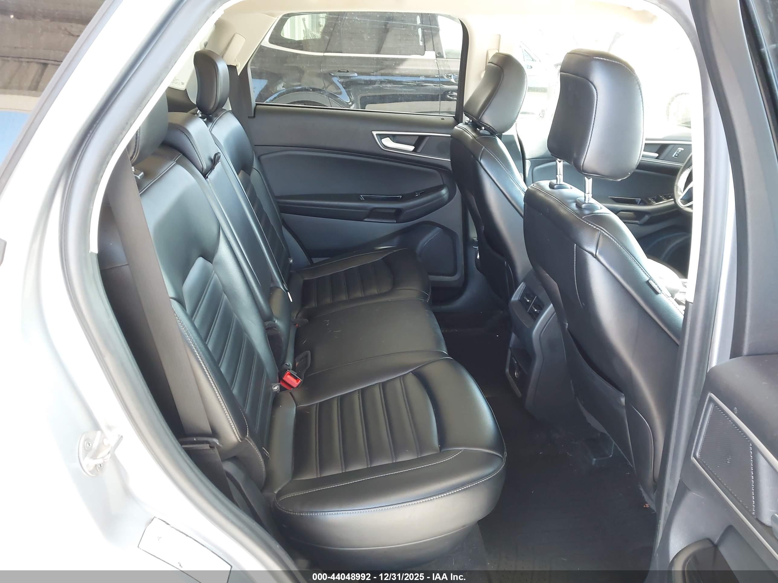 FORD EDGE image 8