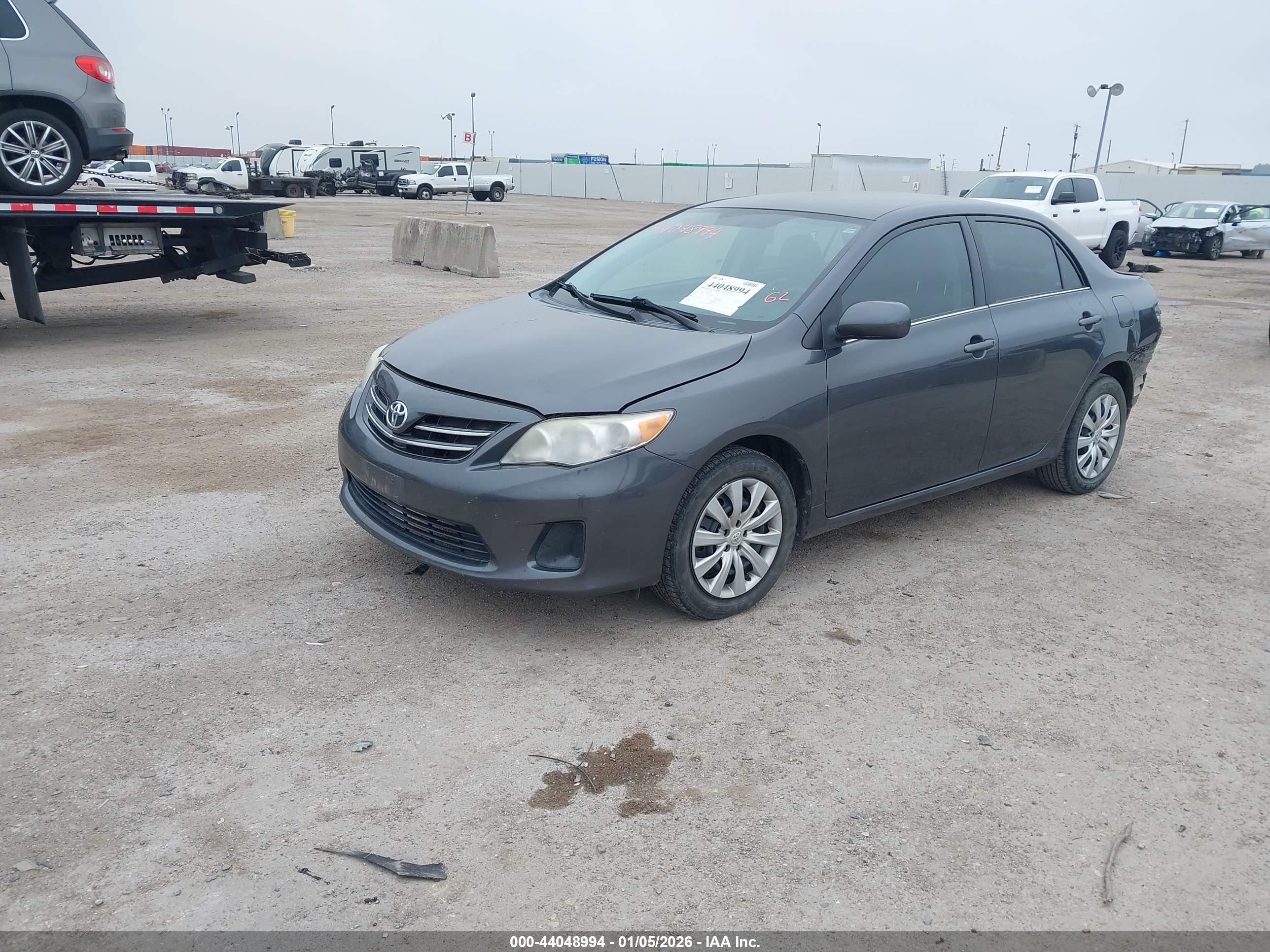 TOYOTA COROLLA image 2