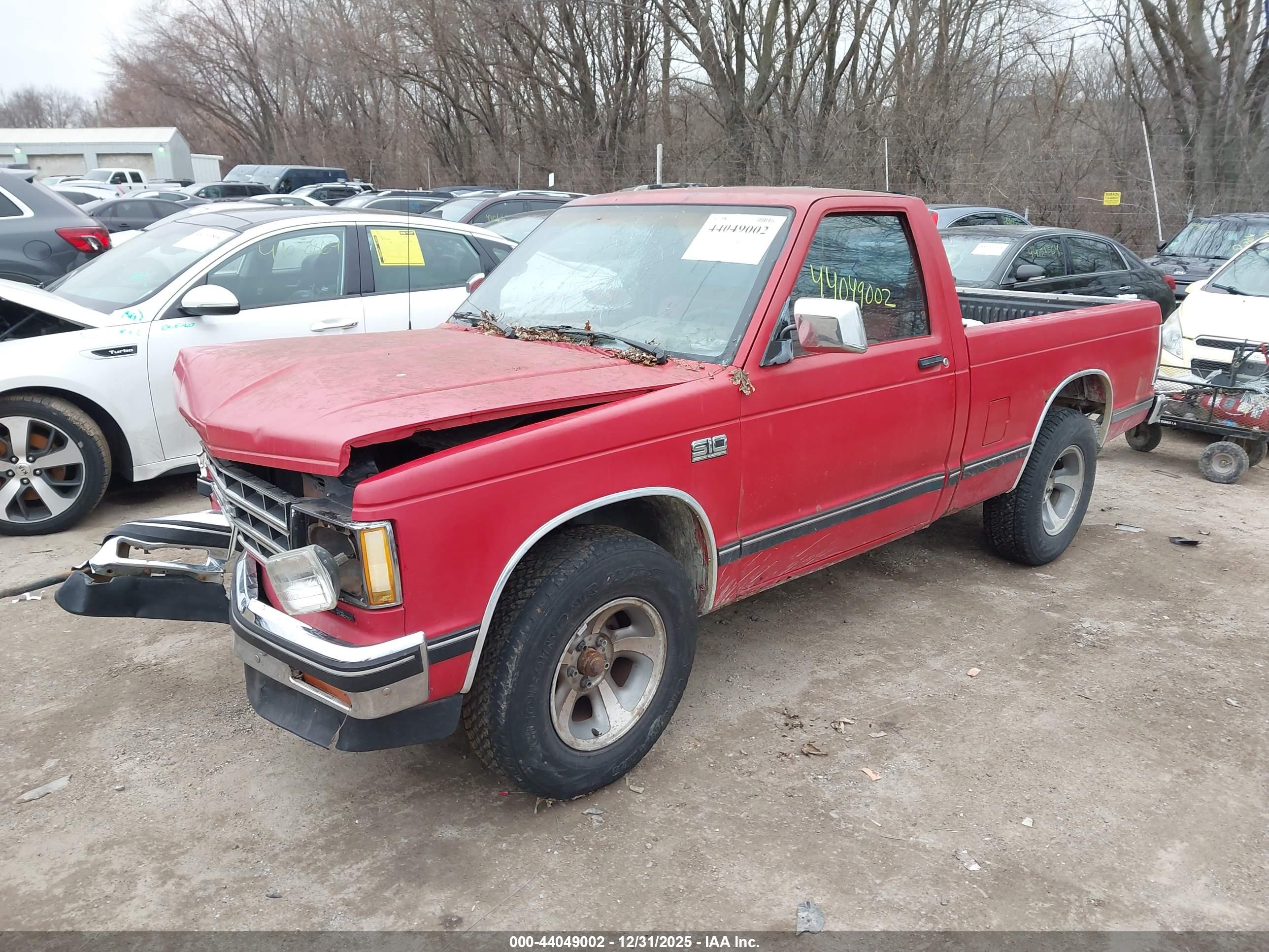 CHEVROLET S image 2