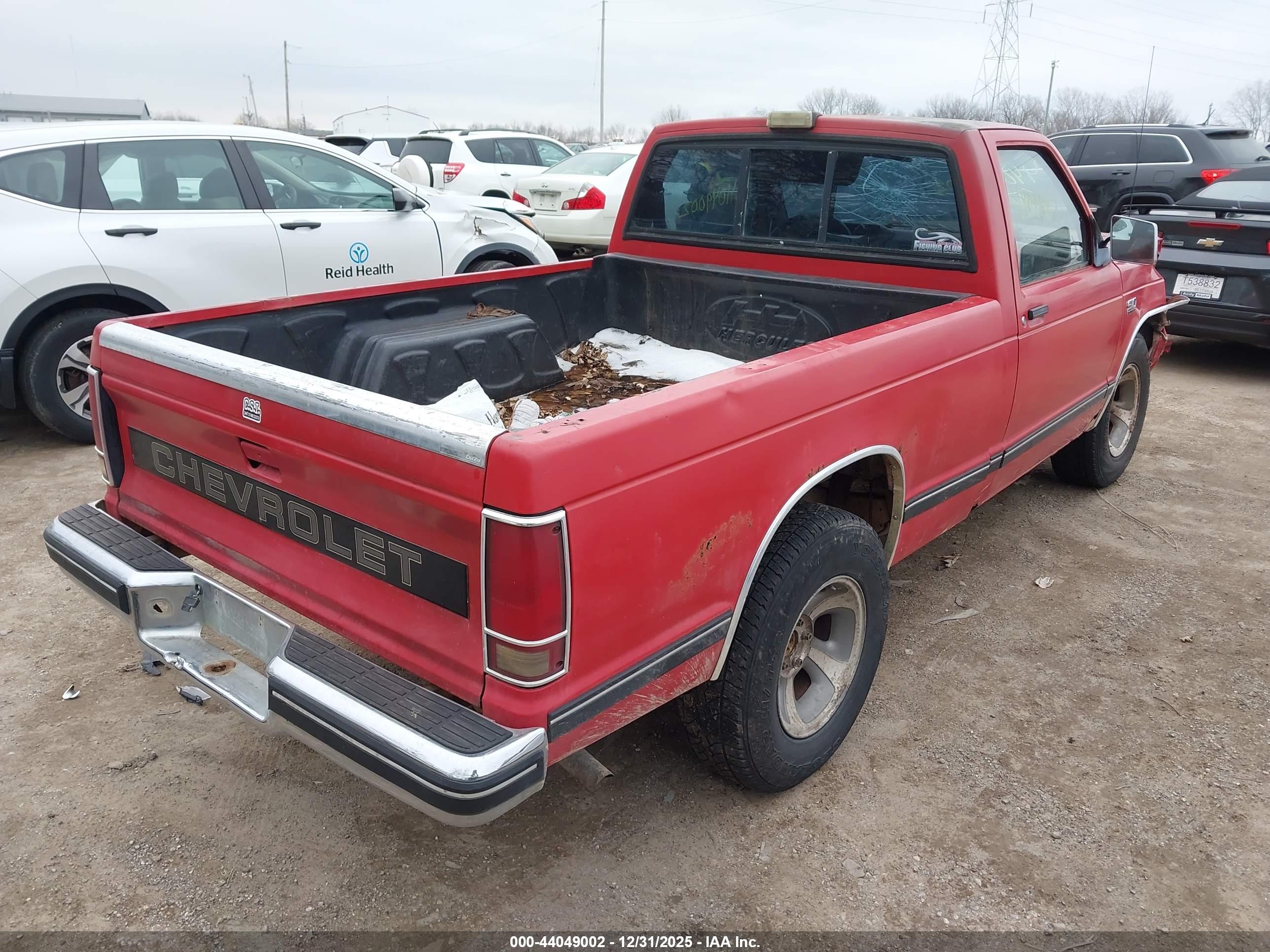 CHEVROLET S image 4