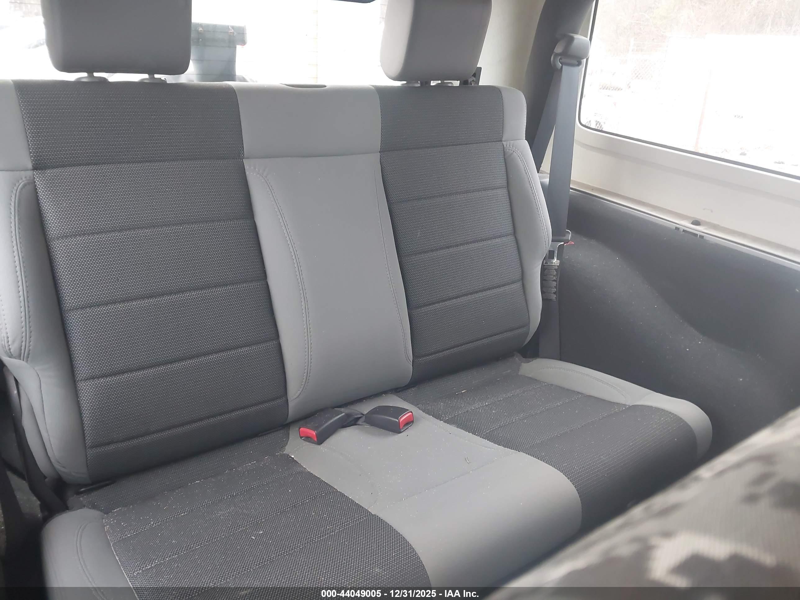 JEEP WRANGLER image 8
