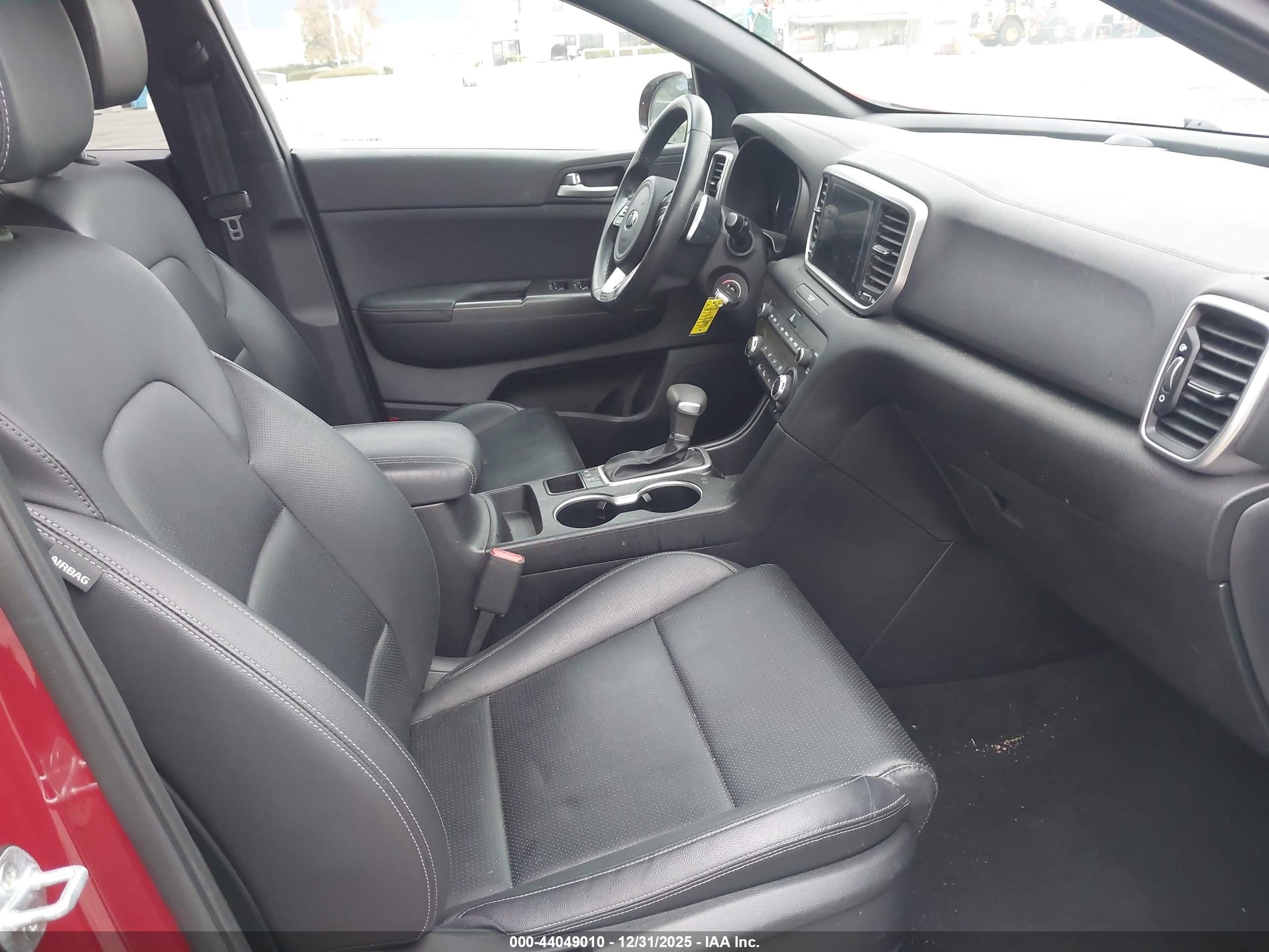 KIA SPORTAGE image 5