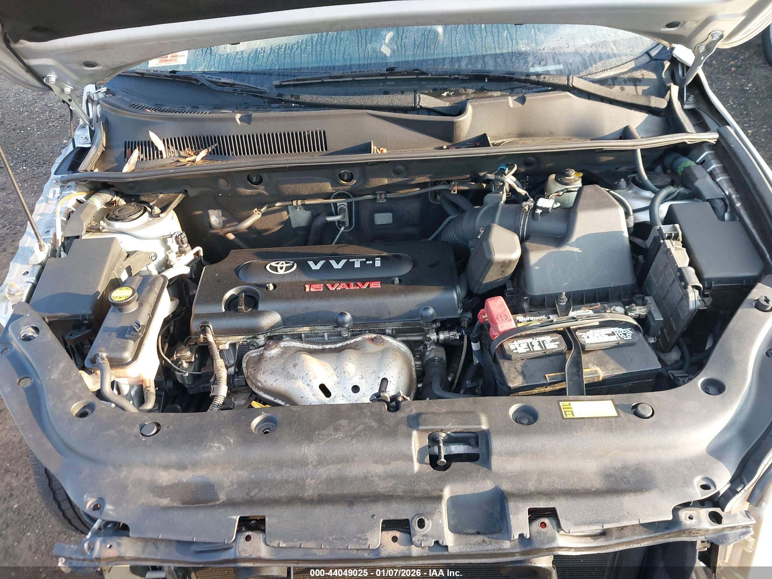 TOYOTA RAV4 image 10