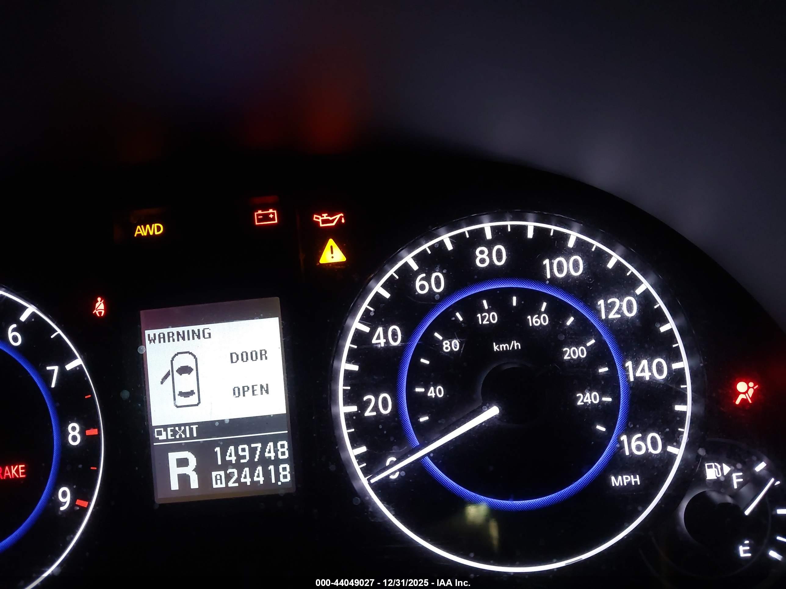 INFINITI Q40 image 7