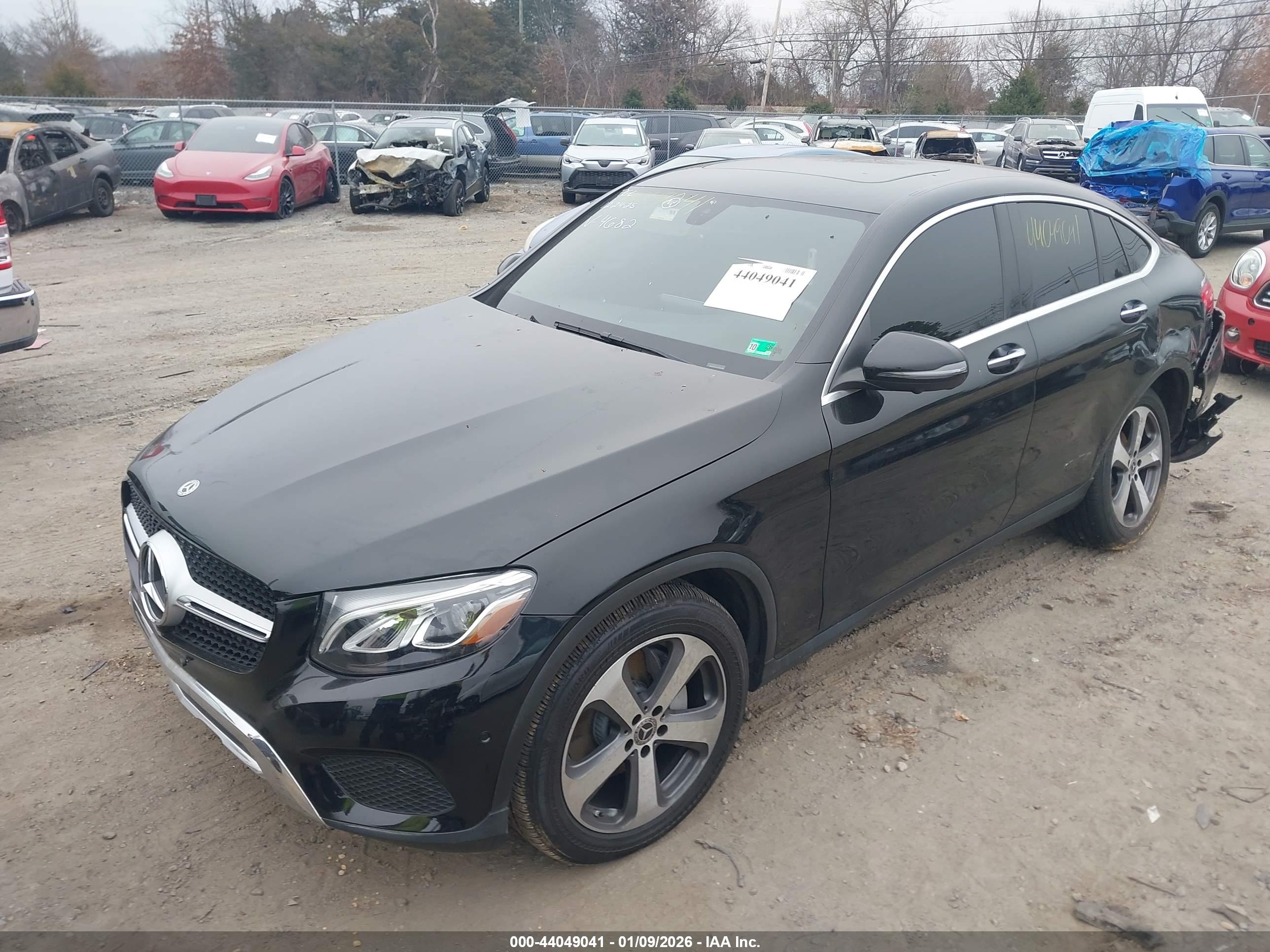 MERCEDES-BENZ GLC image 2