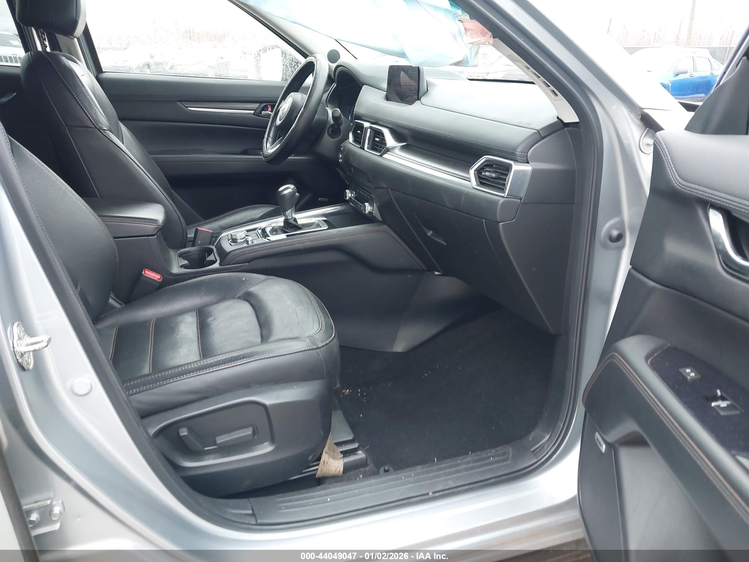 MAZDA CX-5 image 5