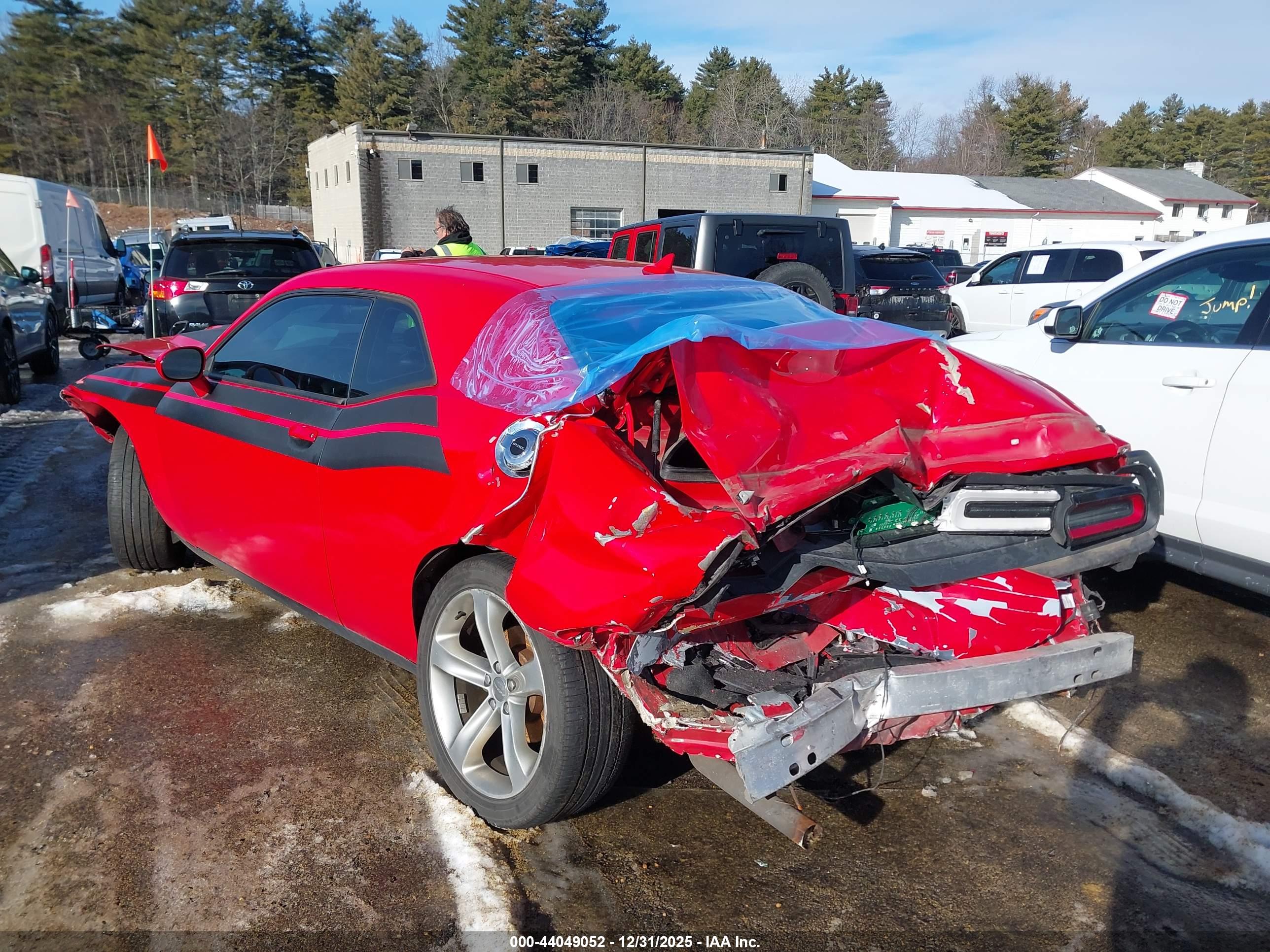 DODGE CHALLENGER image 3